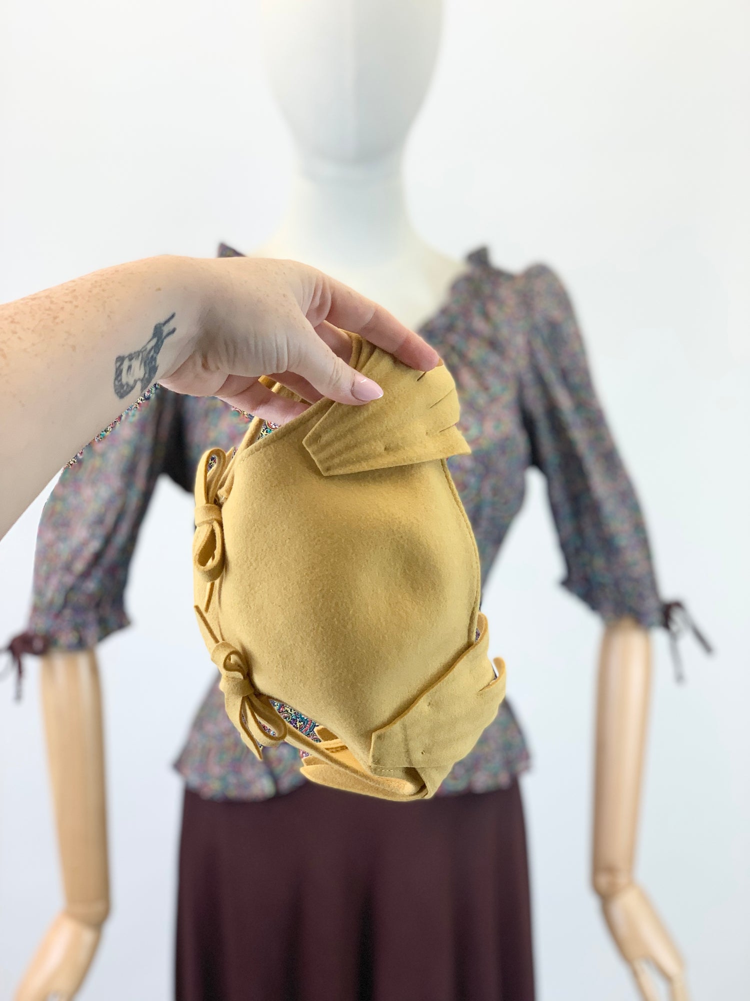 ' The Art of Contrasting Prints, Textures and Colour Pallets'