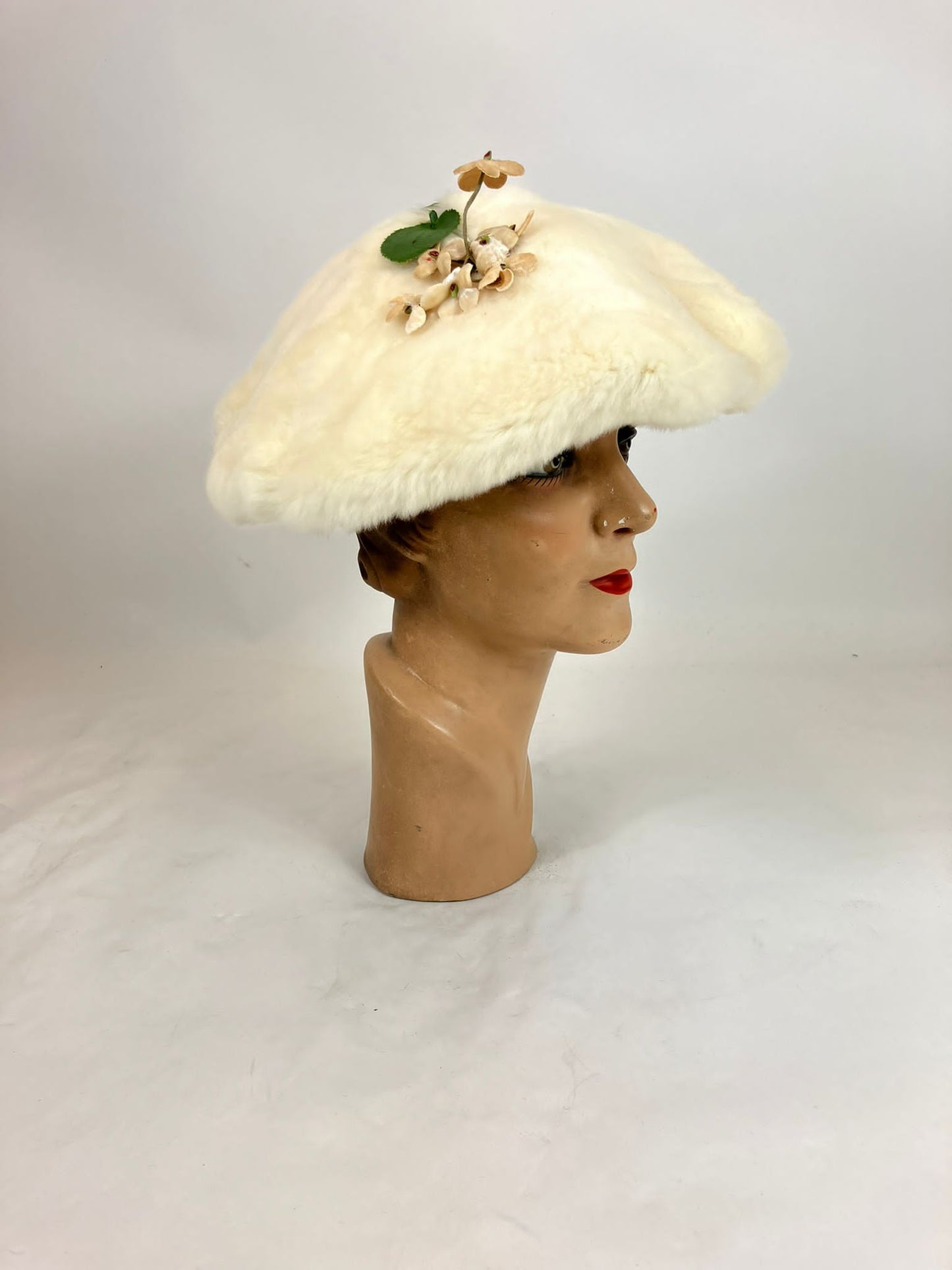 Original 1950’s Fabulous Platter/ Saucer Hat - Soft Cream Fur