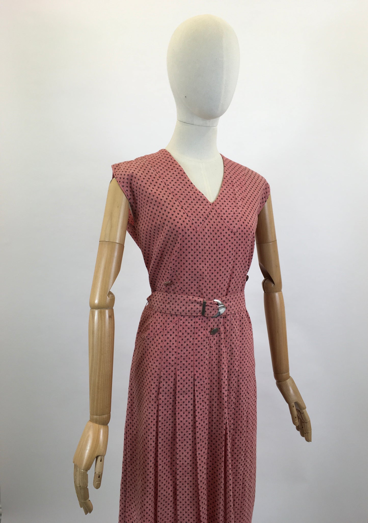 Original Late 1930's Beautiful dress - in Coral Pink with original belt