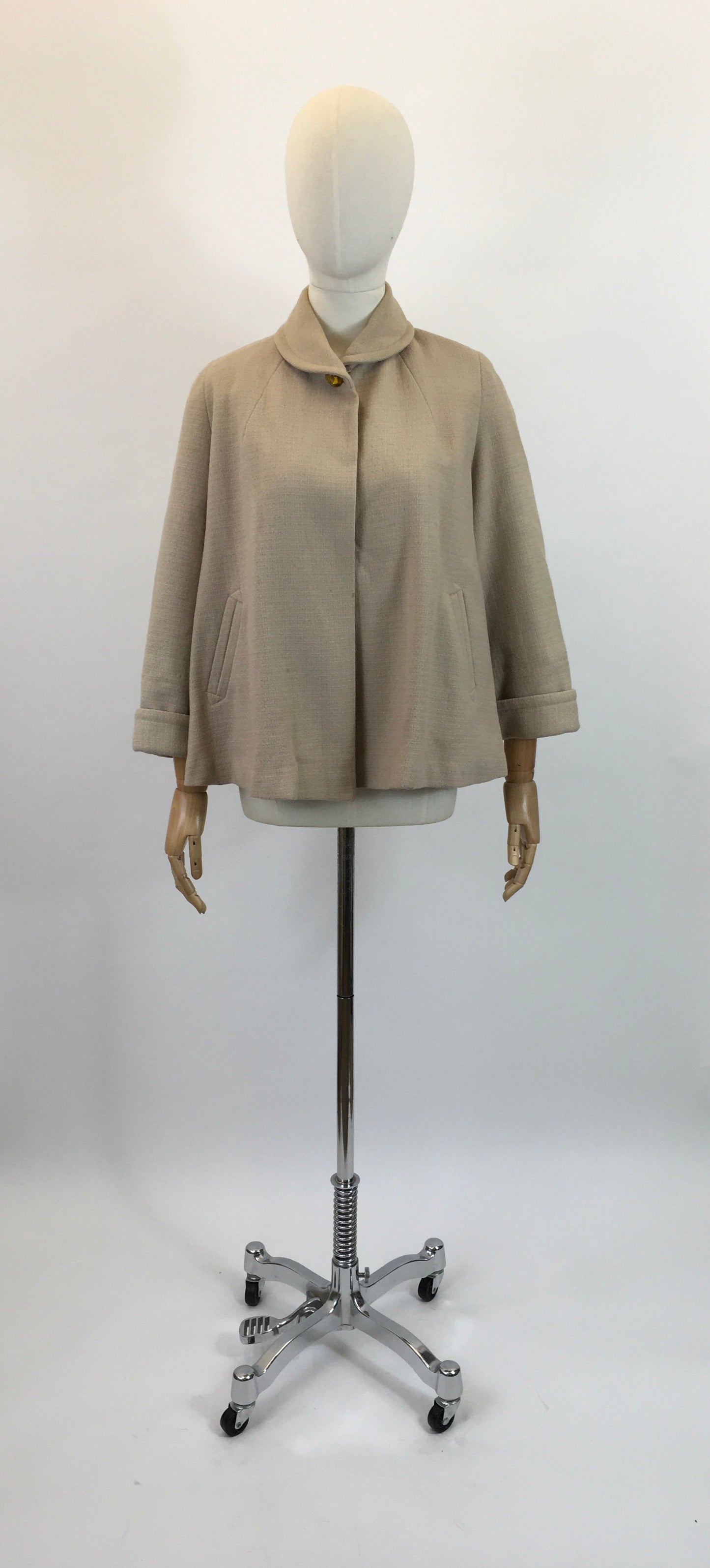 Original 1940’s swagger Jacket - in calming fawn