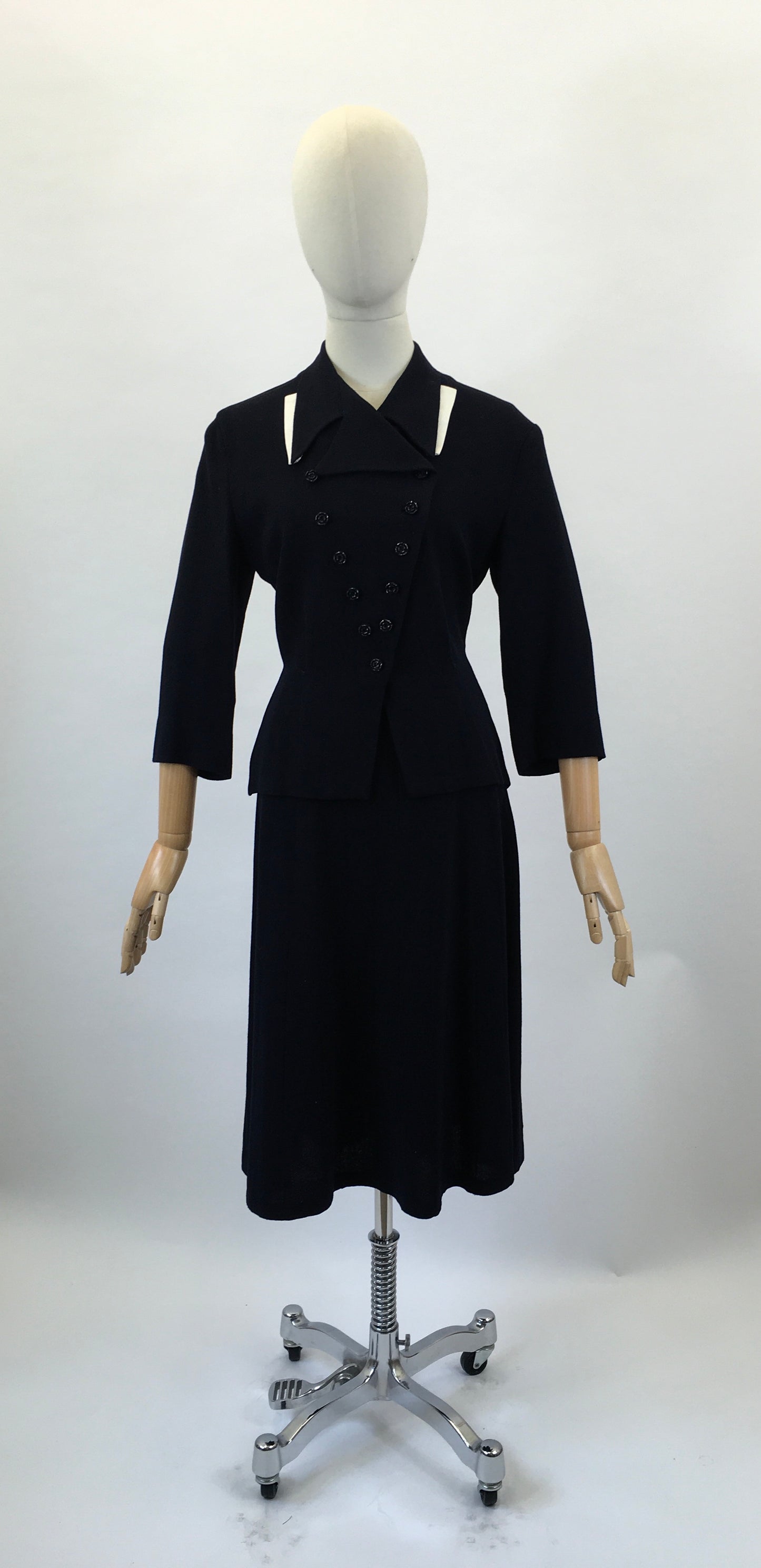 Original 1940’s Gorgeous 2pc suit - Dark Navy with White contrast