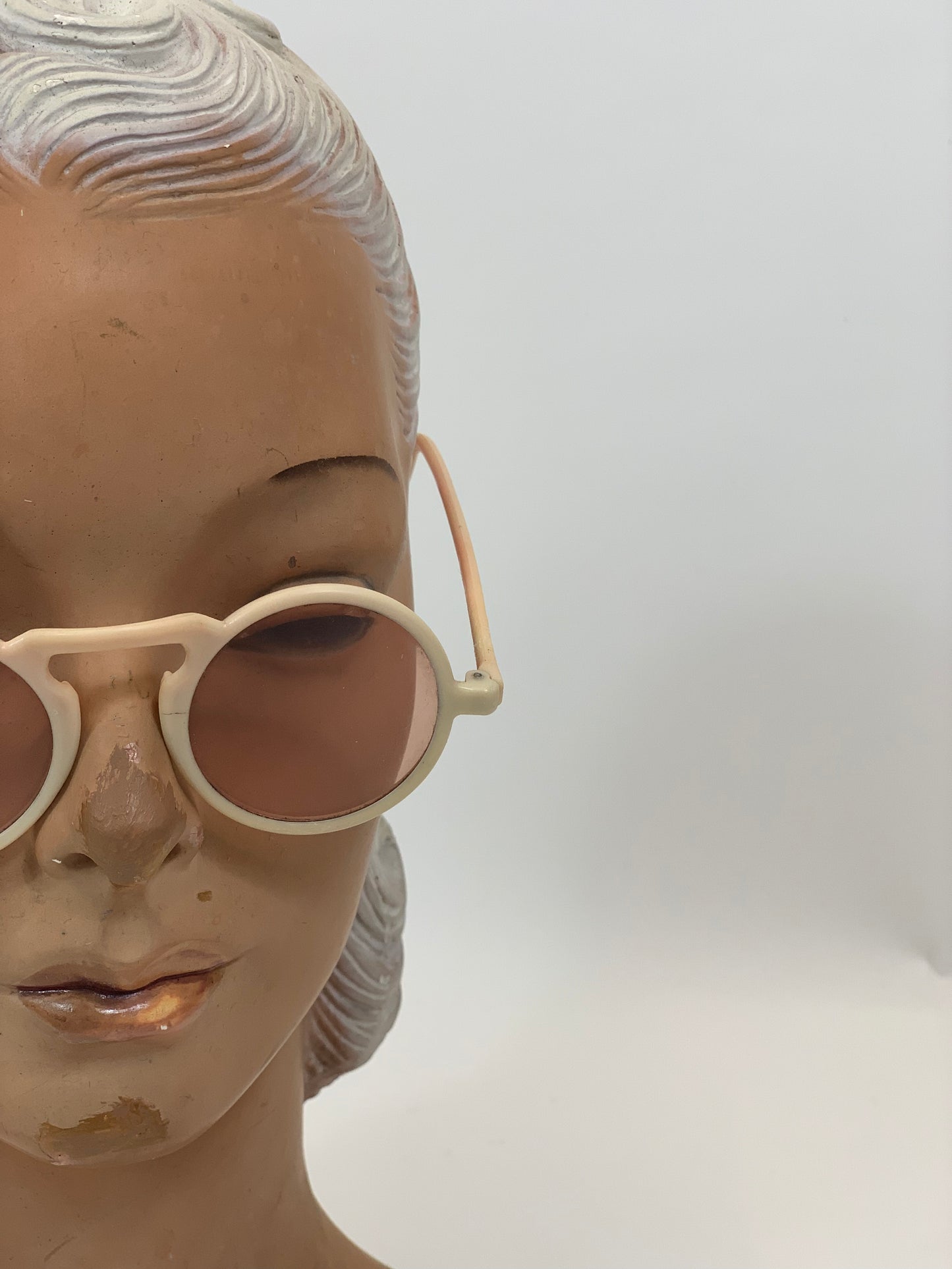 Original 1940’s tinted sunglasses - cream