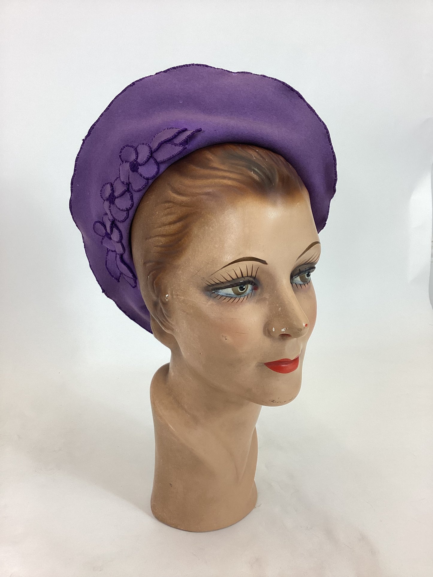 Original 20’s / 30’s maybe earlier Amazing hat - Purple flock Velvet and Felt