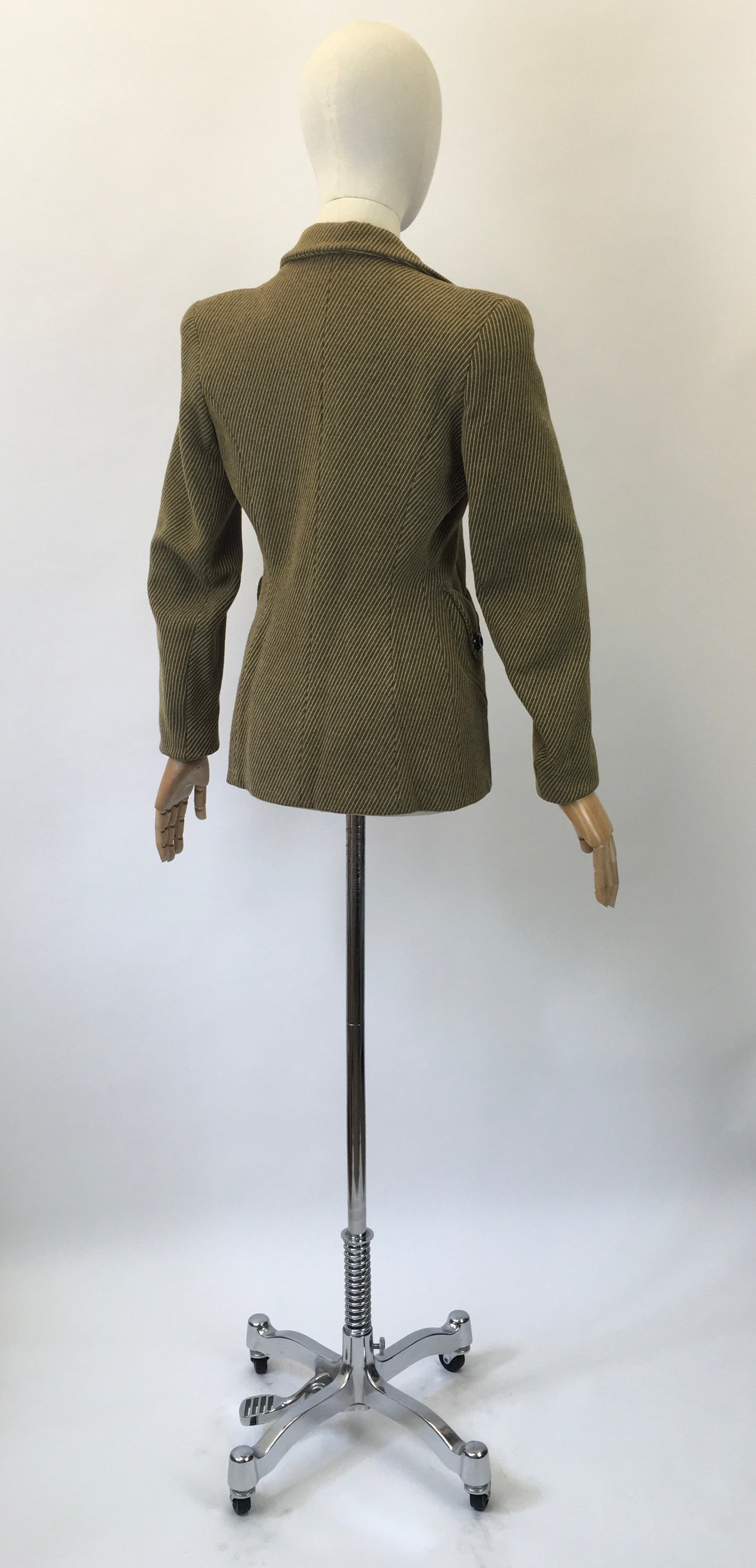 Original 1940's Stunning CC41 label Jacket - in Grey/lime pinstripe with exquisite details.