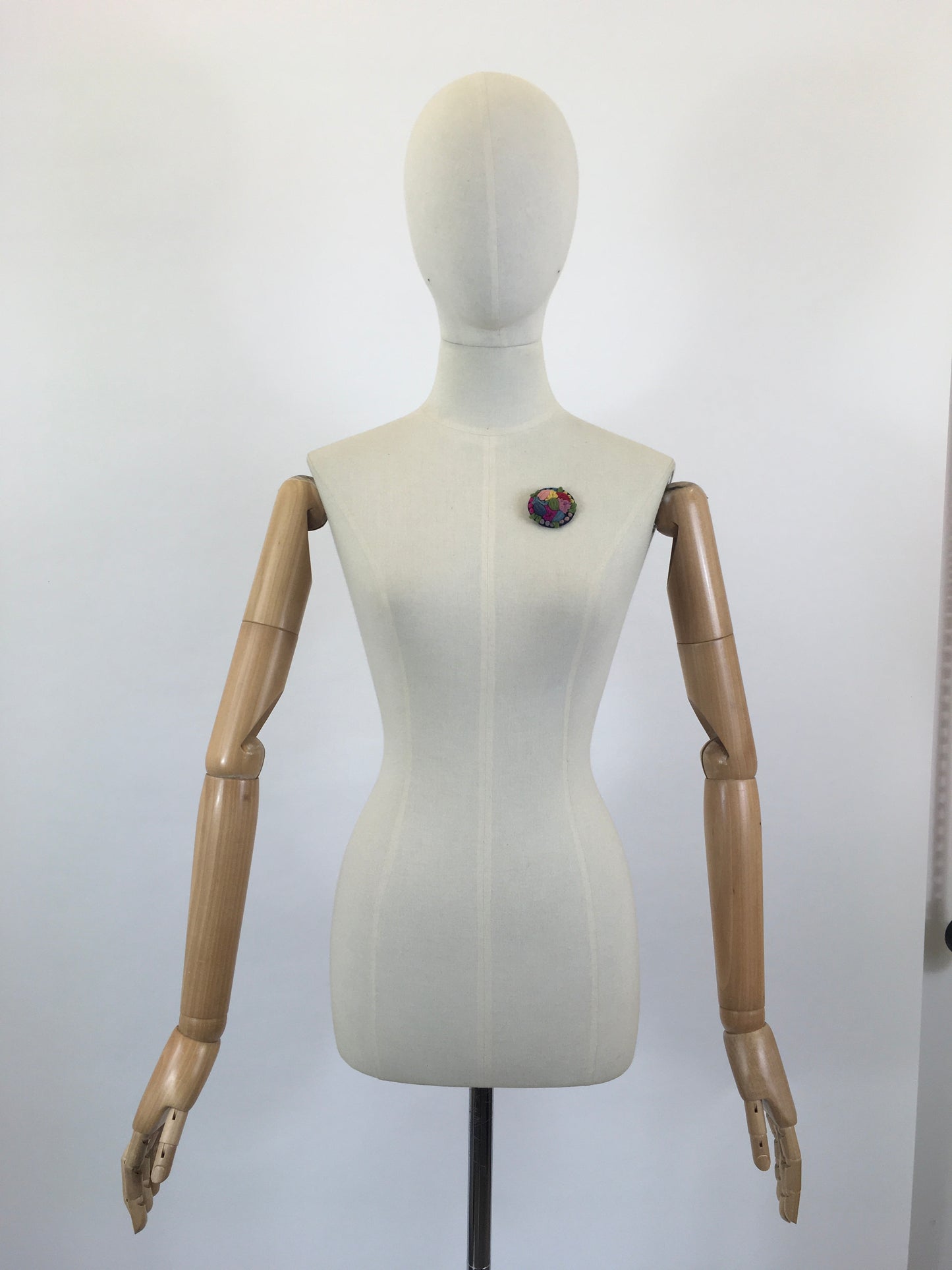 Original 1940’s Make do and mend felted brooch