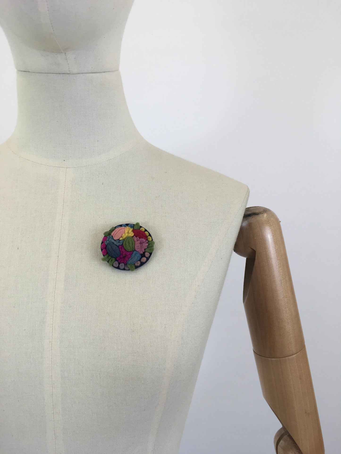 Original 1940’s Make do and mend felted brooch