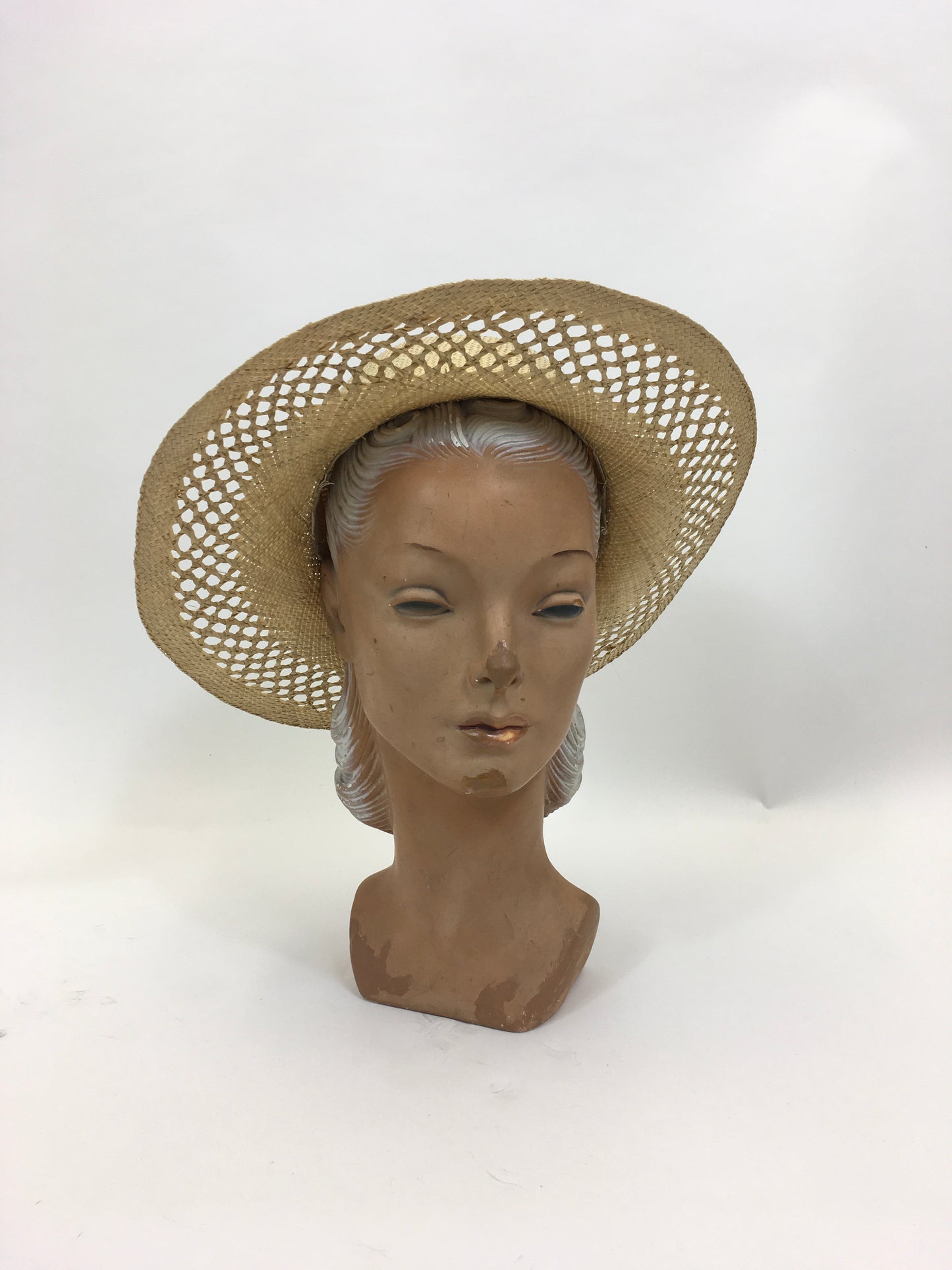 Original 1930’s Lovely Natural Straw Hat with Fretwork