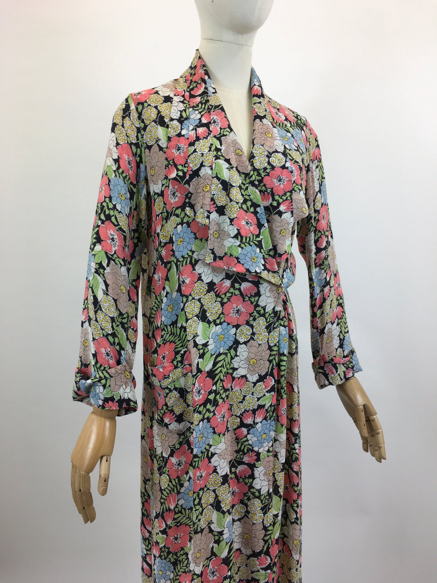 Original 1930’s Gorgeous Floral Summer Coat - Cornflower Blue, Dusky Pink, Primrose Yellow and Pistachio Green flowers
