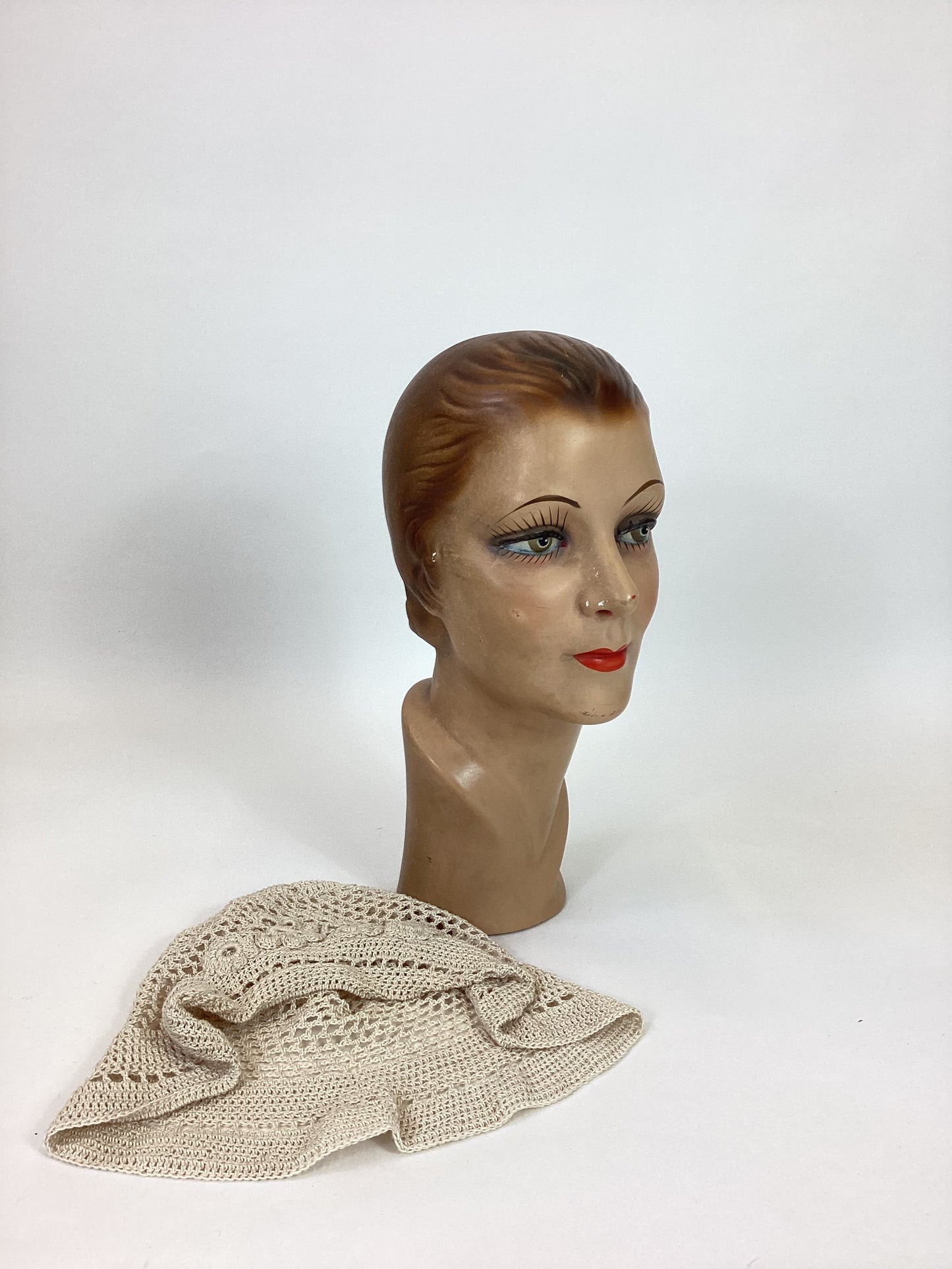 Original 20's / 30's Fine Crochet cloche hat - in a subtle cream.