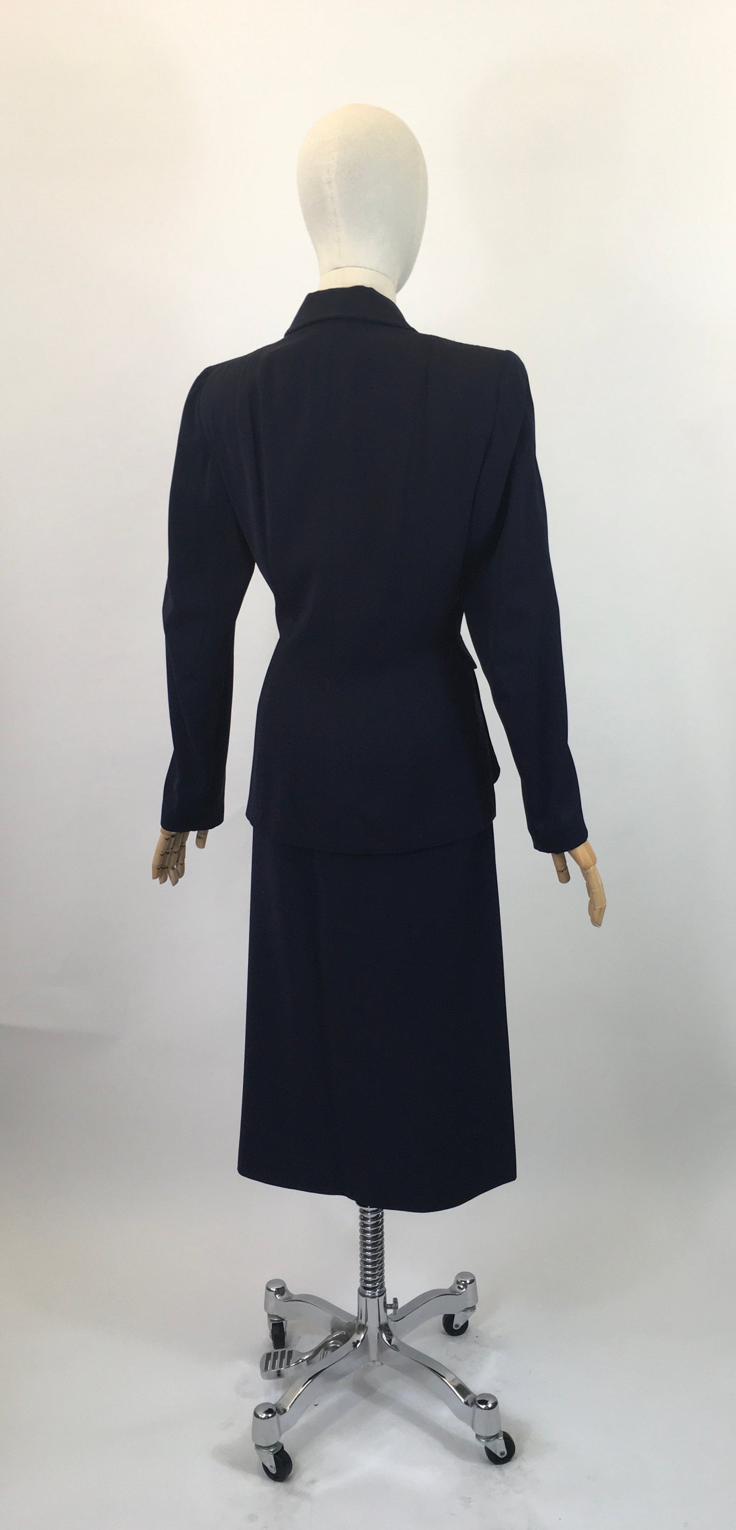 Original 1940’s Beautifully Tailored 2 pc suit -Royal Navy