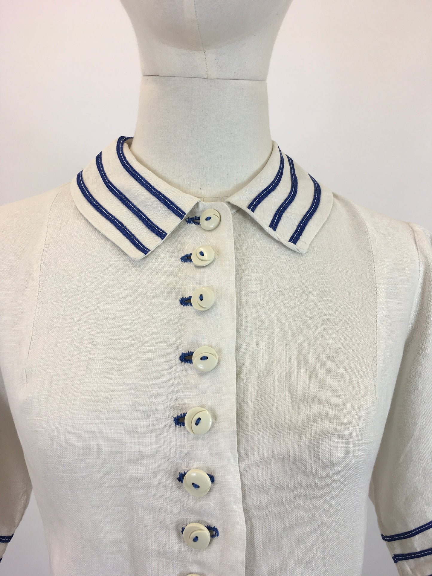 Original early 30’s Linen dress - White with contrast Blue Detailing.