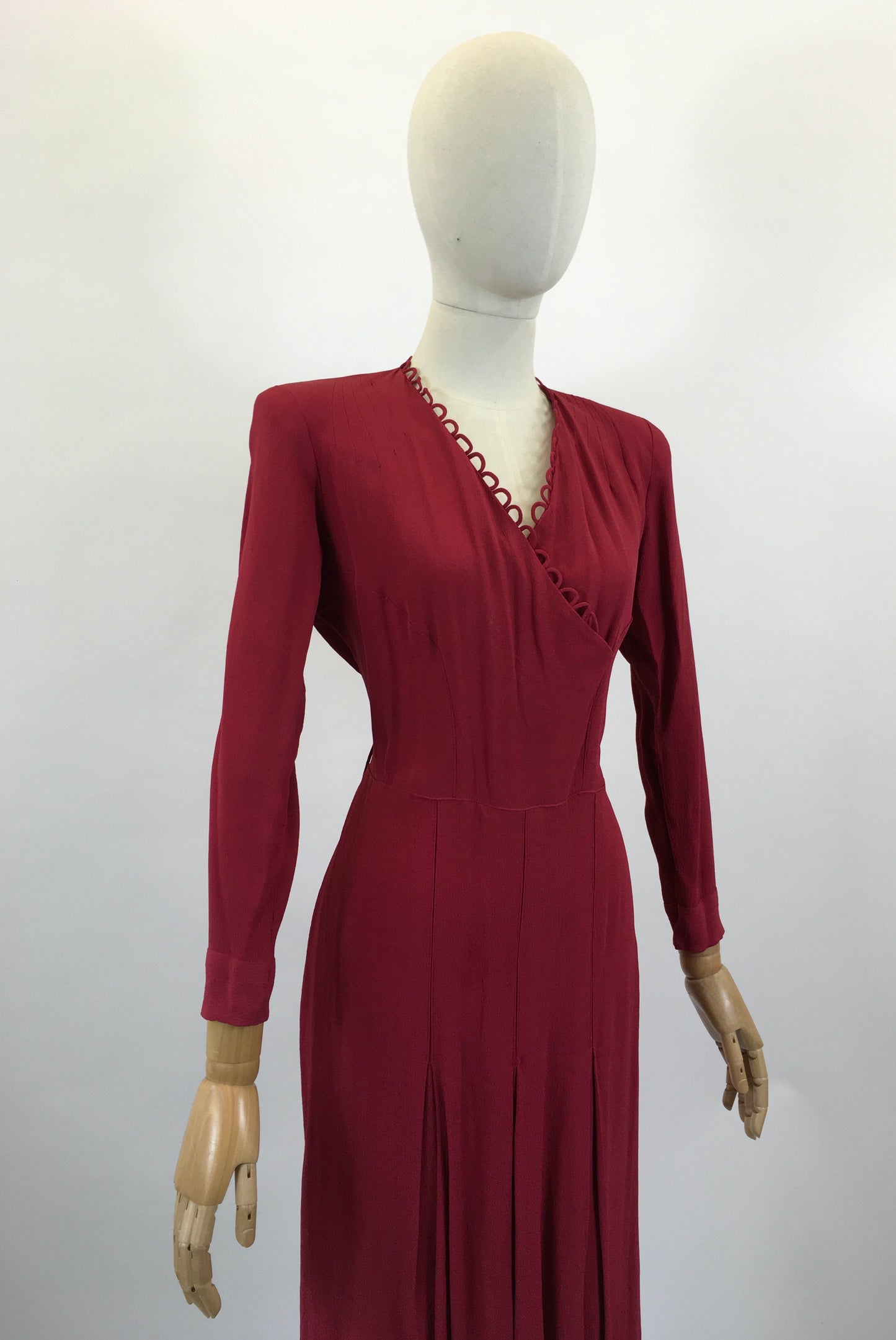 Original Dinner Plate 1940’s Cocktail dress - Wine Red
