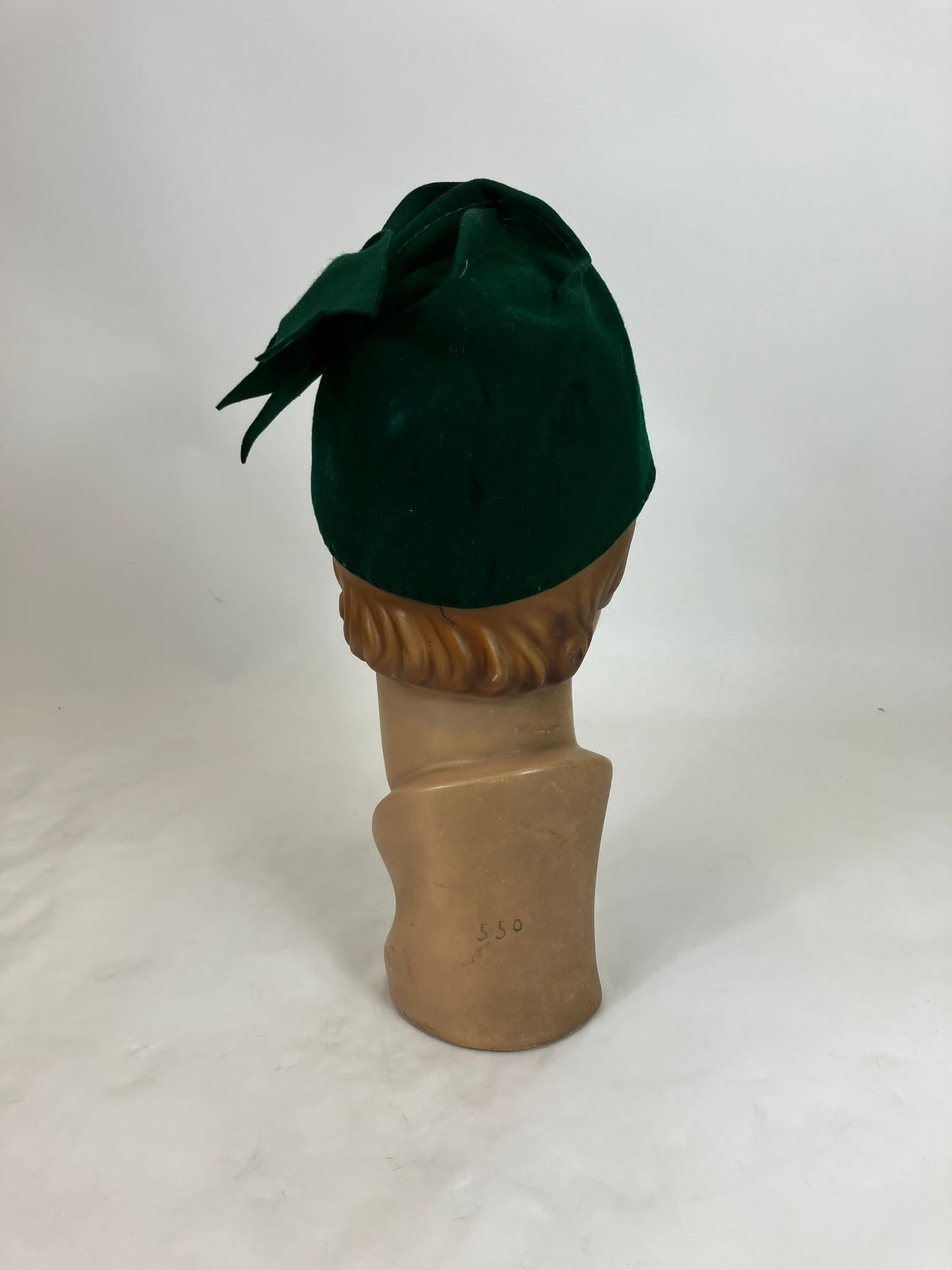 Original 1930’s Stunning Pixie Hat - in Forest Green
