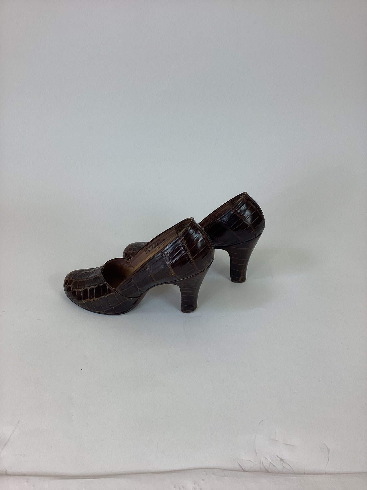 Original 40's Faux Alligator Shoes - in Chocolate Brown