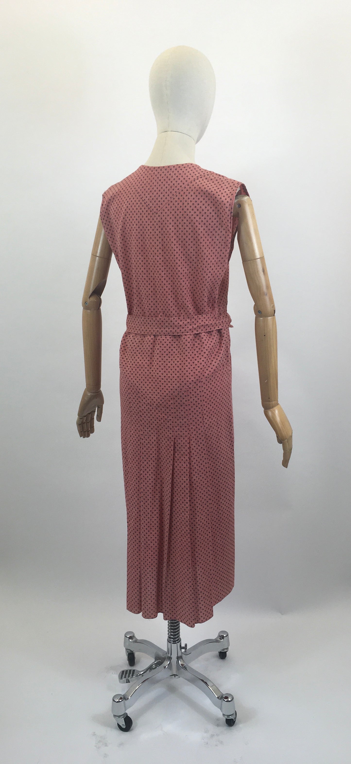 Original Late 1930's Beautiful dress - in Coral Pink with original belt