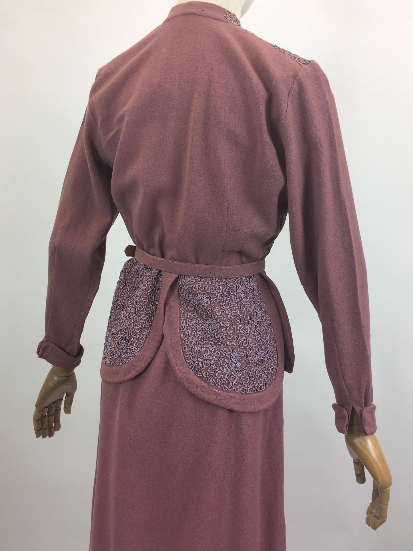 Original 1940’s Gorgeous 2pc suit - in a Dusky Rose