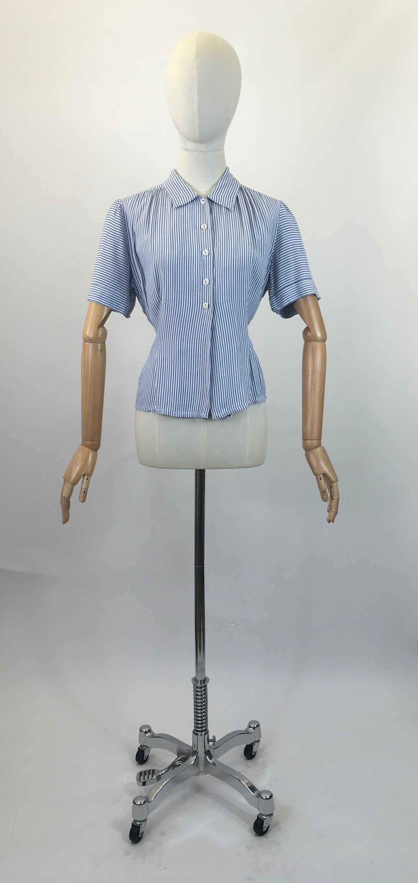 Original 1940’s Gorgeous Striped Blouse - in Blue/White