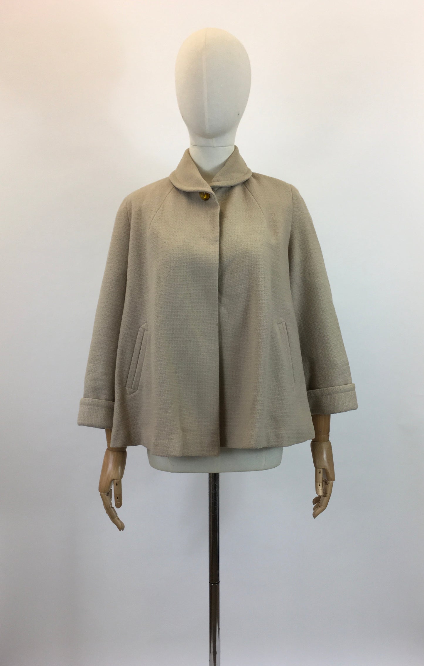 Original 1940’s swagger Jacket - in calming fawn