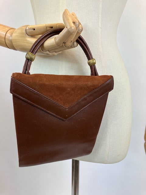 Original 1940’s Gorgeous Shaped contrast Leather/suede handbag - Brown