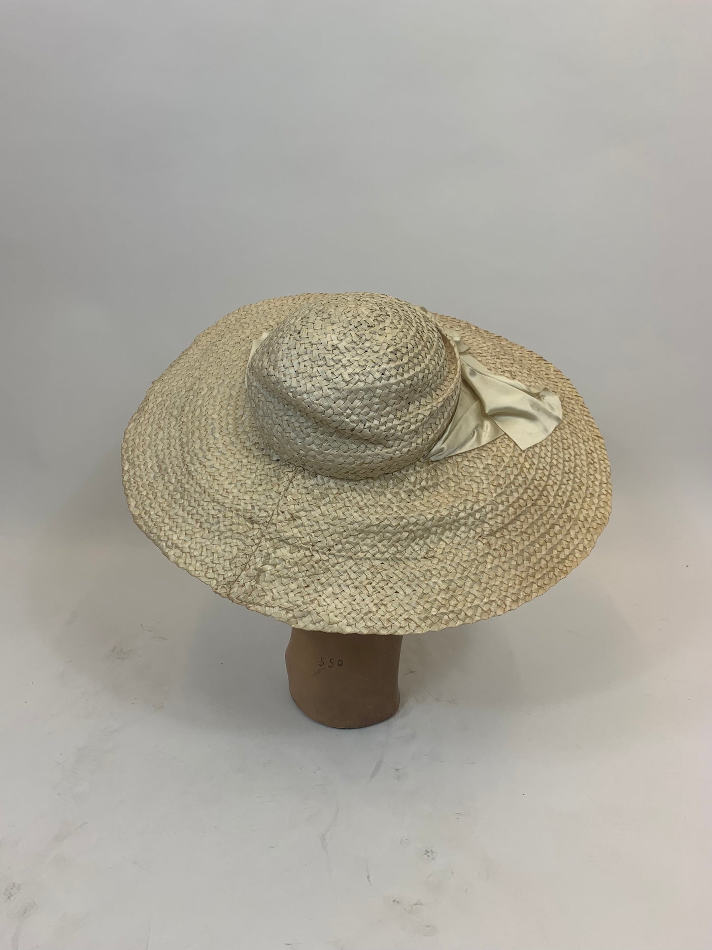 Original Beautiful Edwardian Walking Hat - Cream