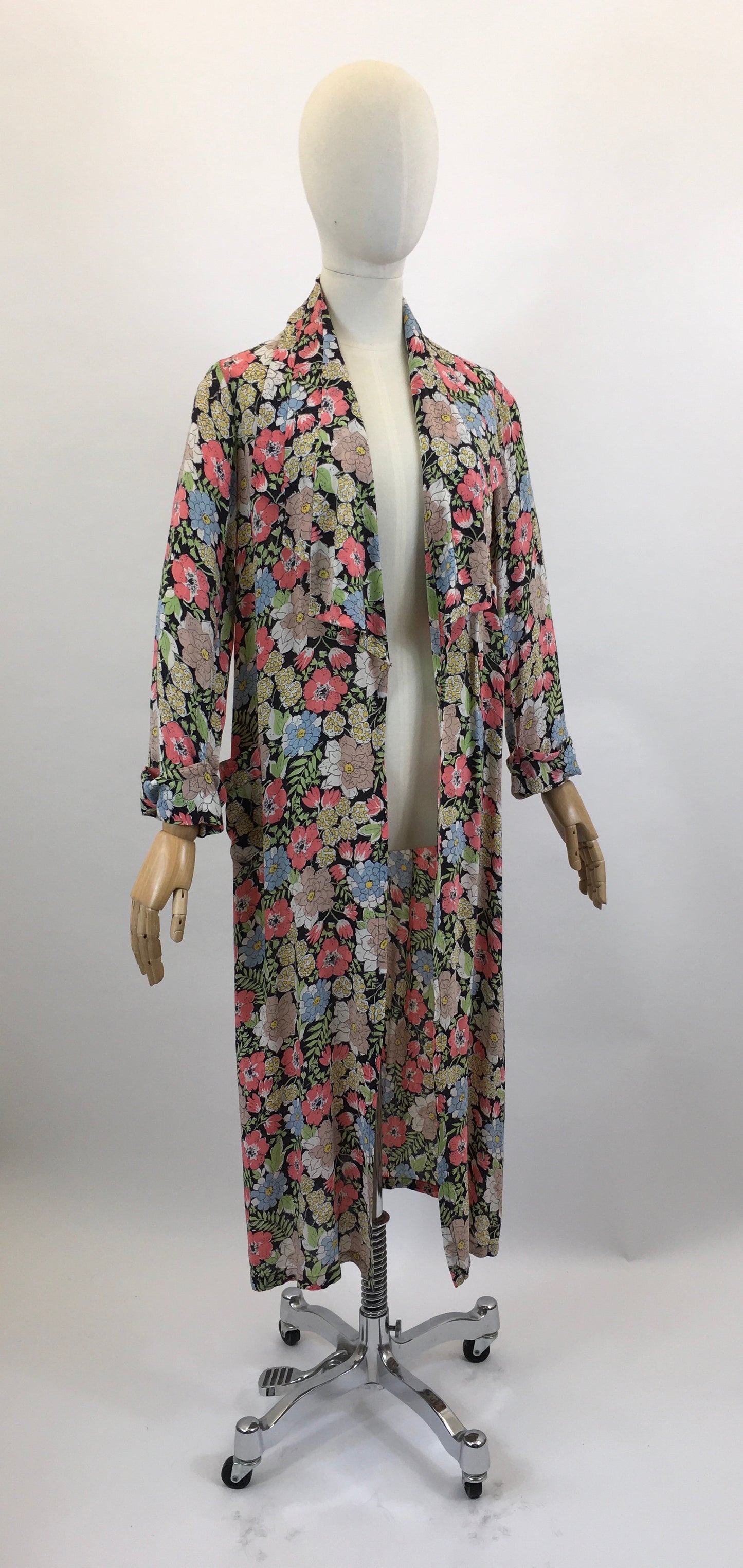 Original 1930’s Gorgeous Floral Summer Coat - Cornflower Blue, Dusky Pink, Primrose Yellow and Pistachio Green flowers