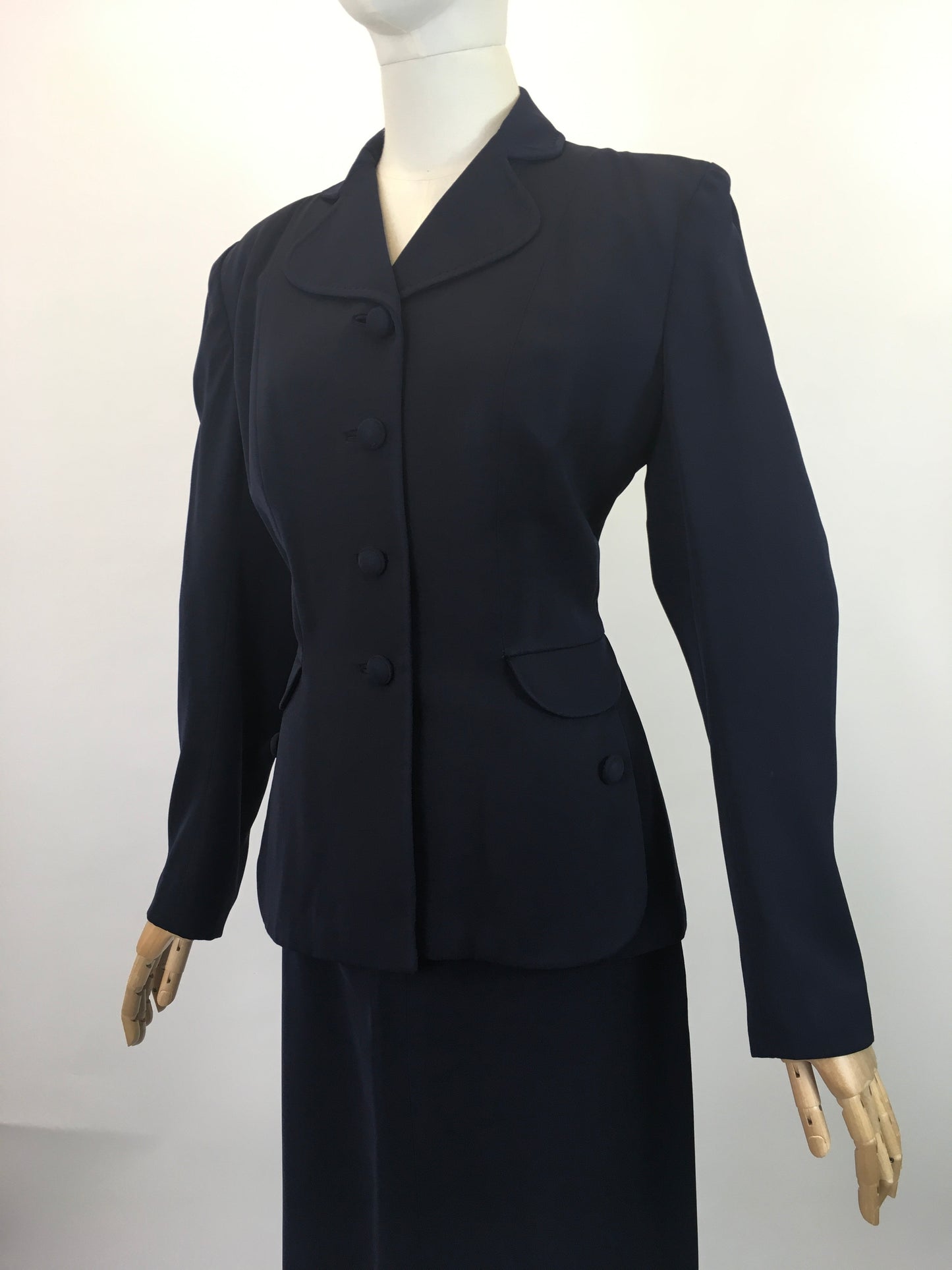Original 1940’s Beautifully Tailored 2 pc suit -Royal Navy