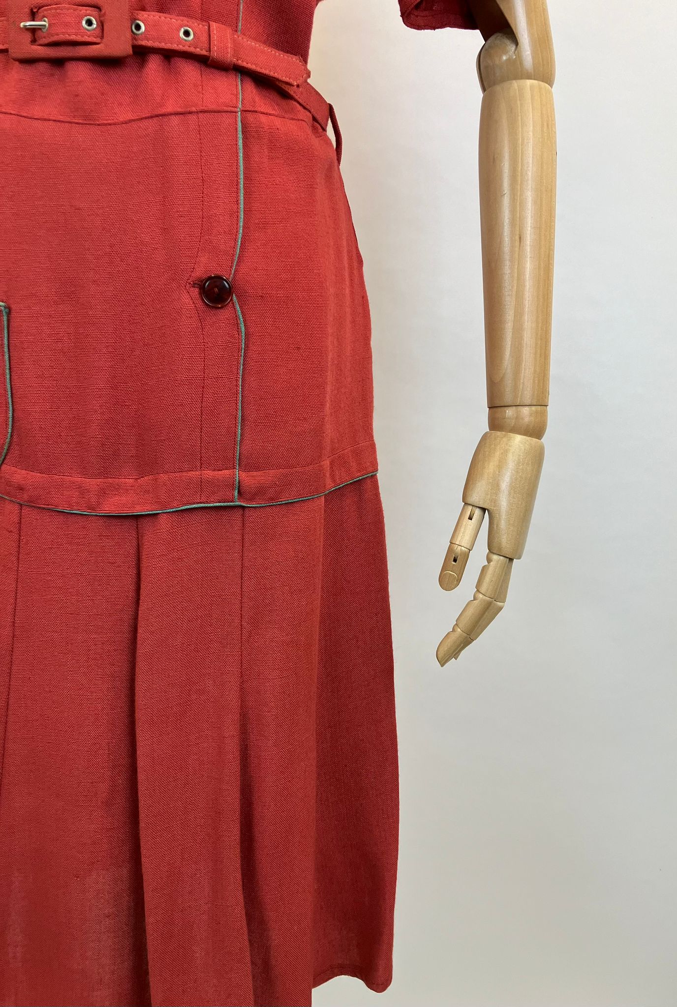 Original 1940’s CC41 Moygashel Fabulous 2 tone dress - Rust and Green