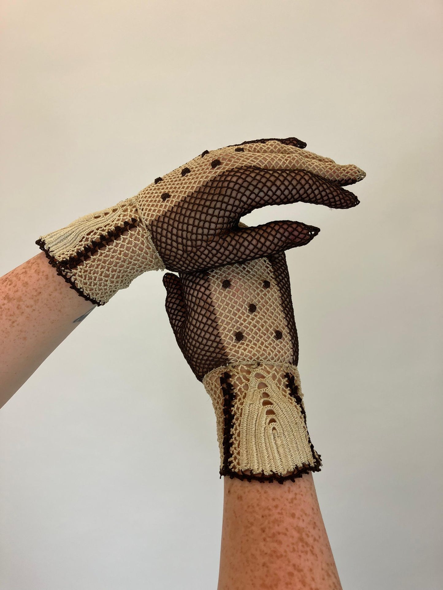 Original 30’s Fabulous Crochet 2tone Gloves - Brown and Cream