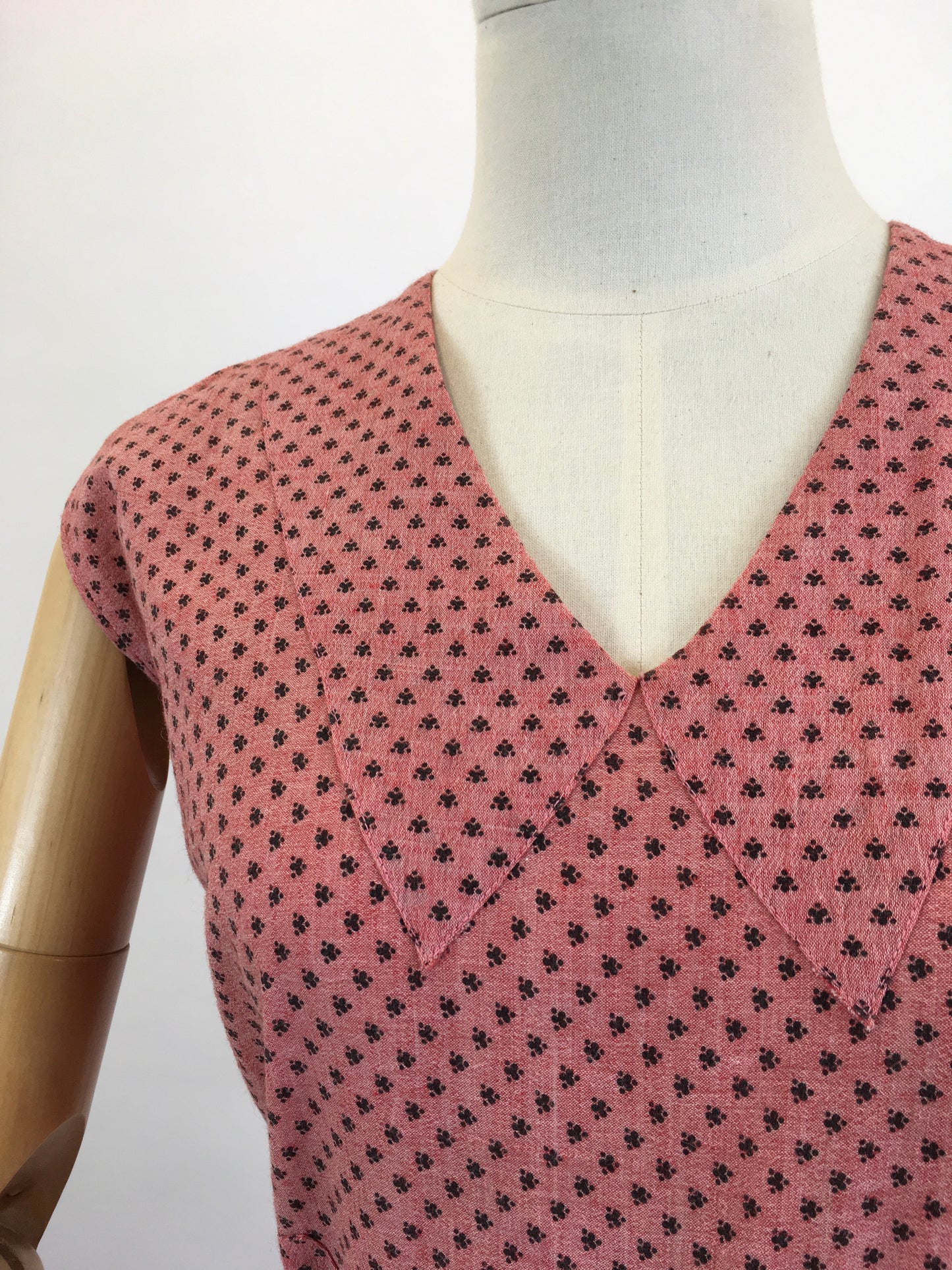 Original Late 1930's Beautiful dress - in Coral Pink with original belt