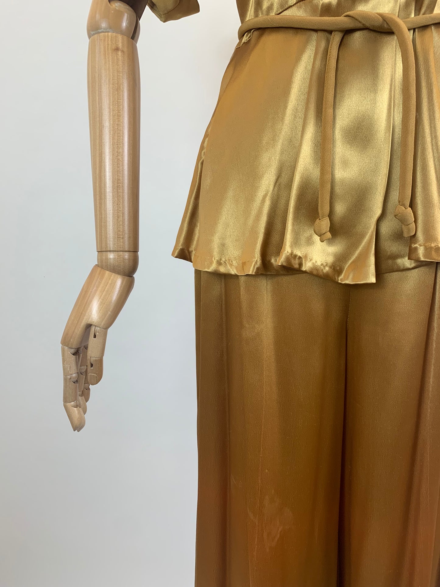 Original 1940's Sublime 3pc Pant Suit in an Old Gold Silk Rayon oozing Old Hollywood Glamour