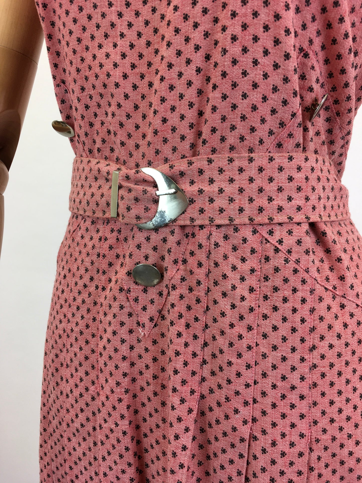 Original Late 1930's Beautiful dress - in Coral Pink with original belt