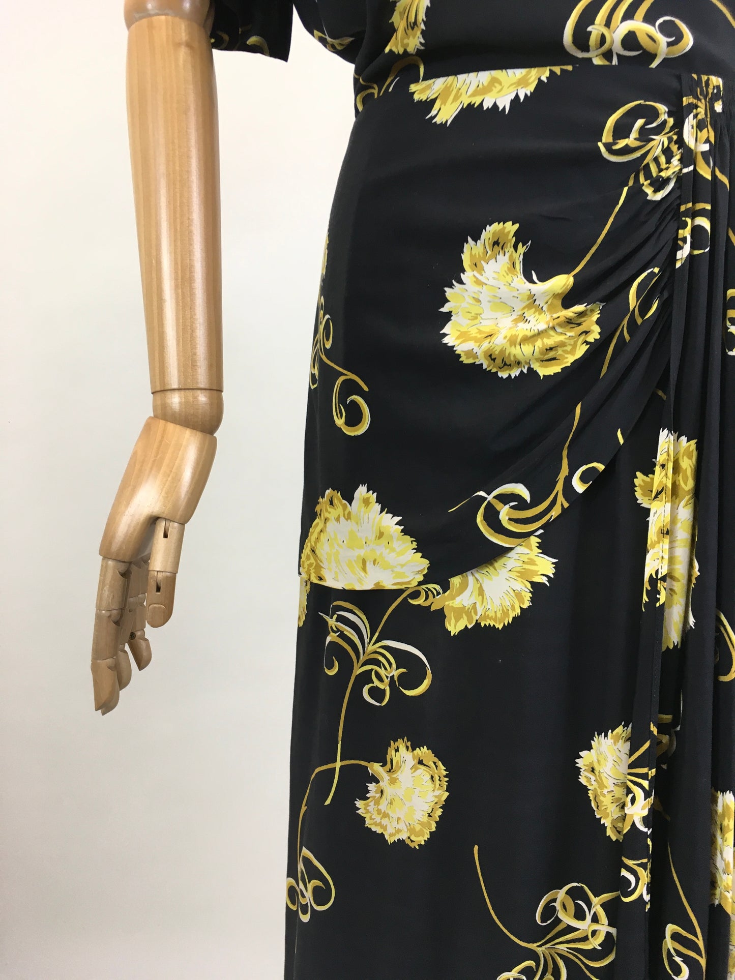 Original 1940's Stunning Floral Rayon dress in tonal golds and stencilled black