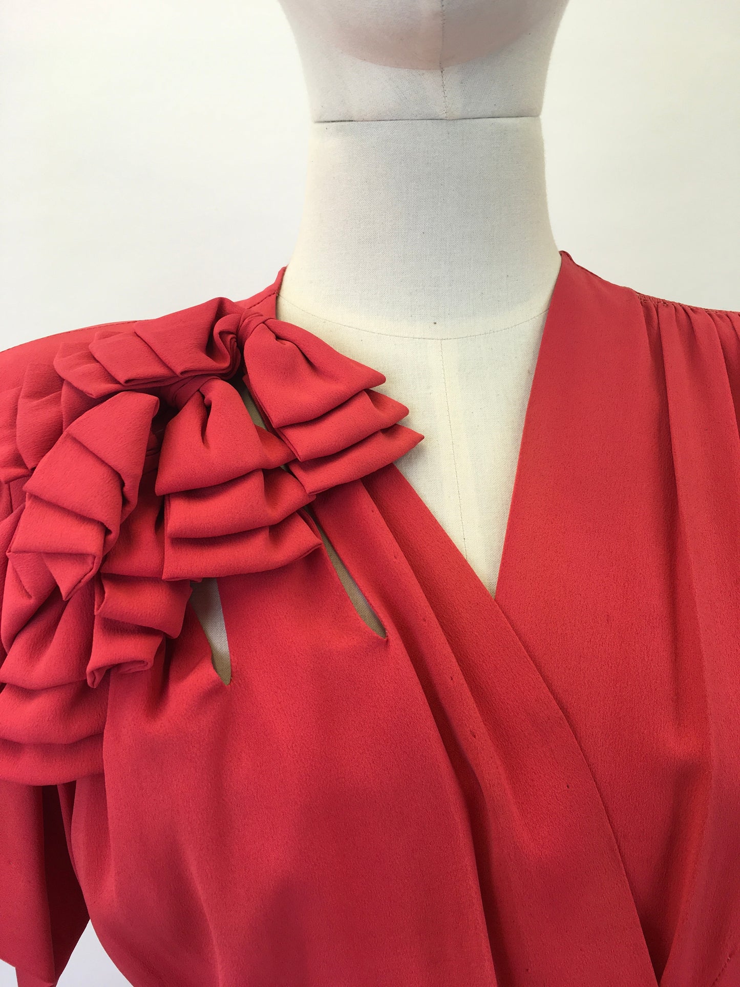 Original  1940's Spectacular evening gown - in a sumptuous coral red