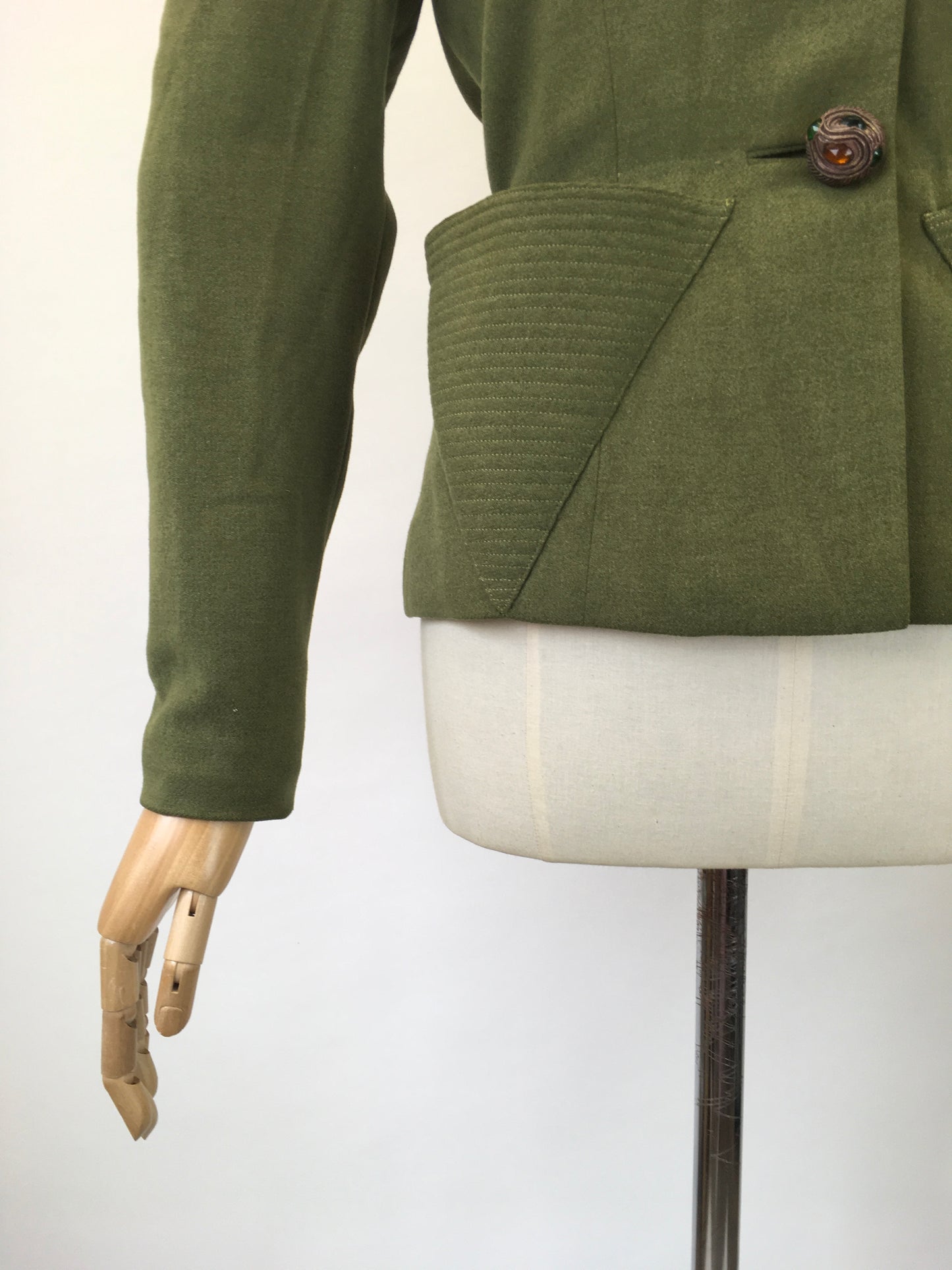 Original 40's Darling Jacket - in Sage Green
