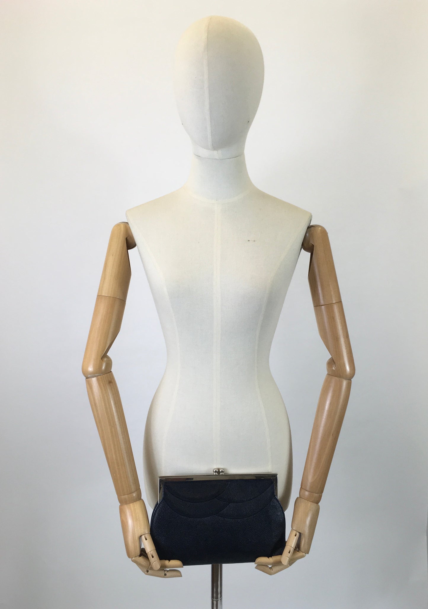 Original 30s Art Deco Clutch - Navy on a silver tone frame