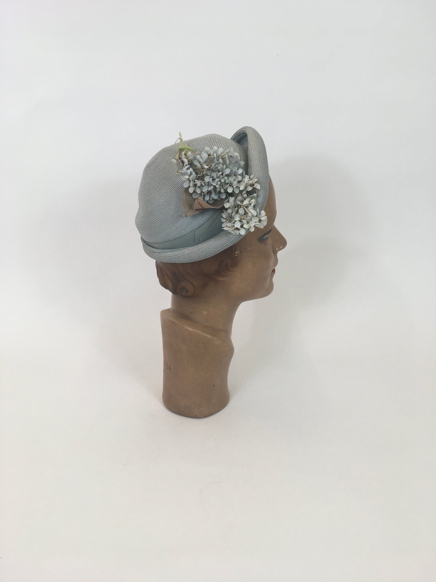 Original 1930’s Gorgeous  Fine Natural Straw Hat - In Pale Blue with Floral Millinery