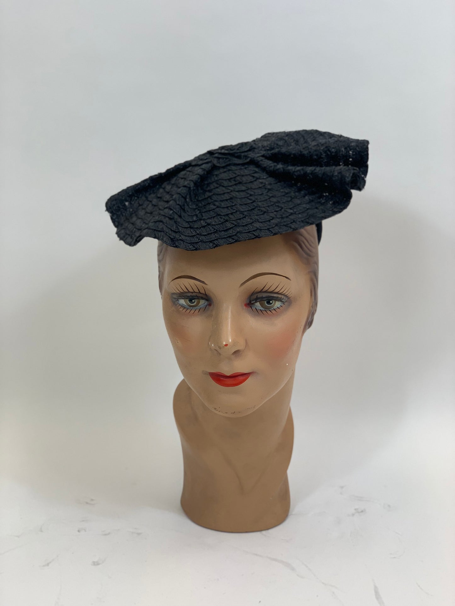 Original 1940’s Beautiful Headpiece - in Black with flowers of cream