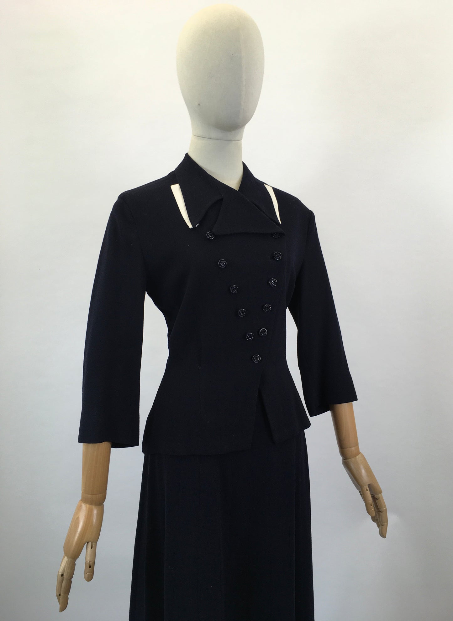 Original 1940’s Gorgeous 2pc suit - Dark Navy with White contrast