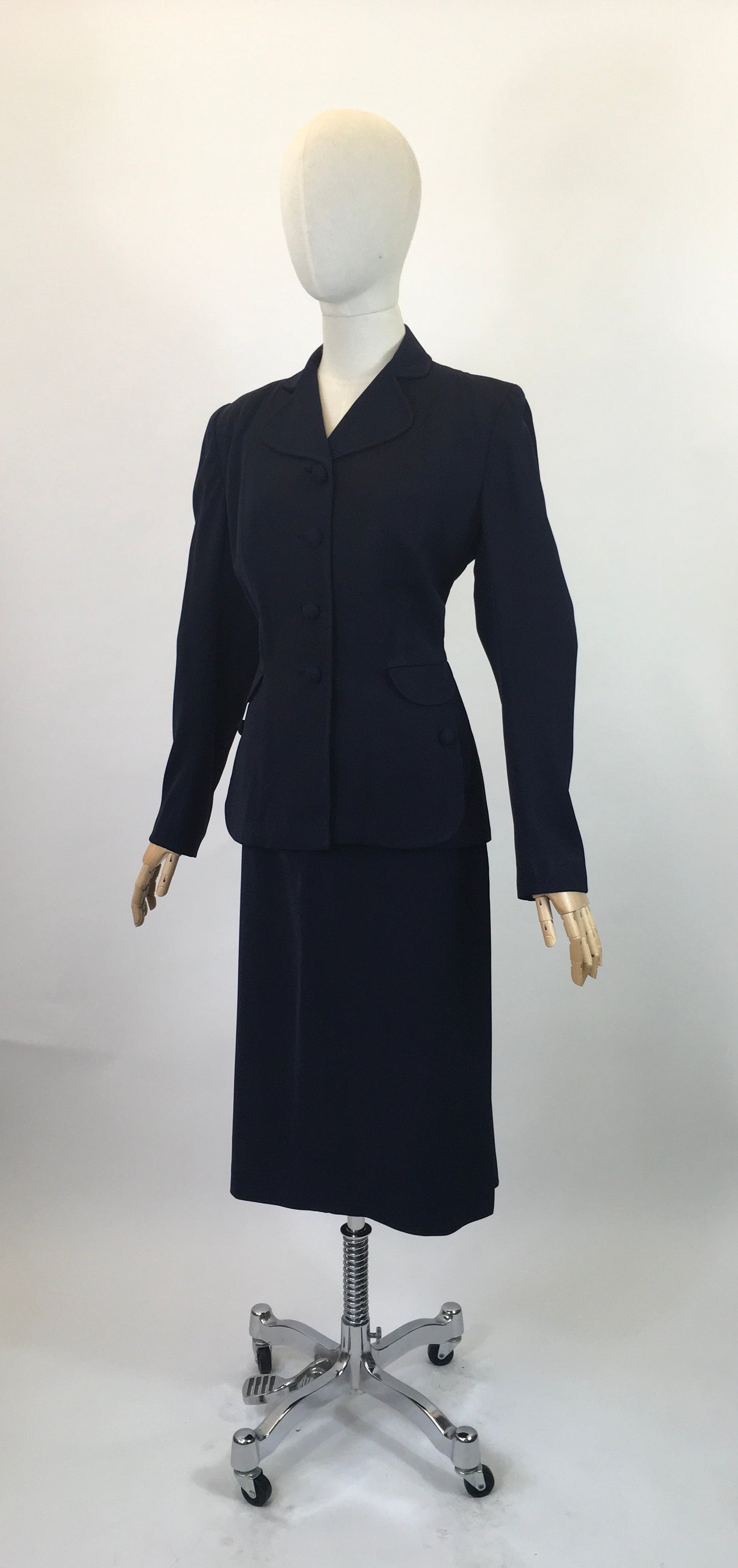 Original 1940’s Beautifully Tailored 2 pc suit -Royal Navy