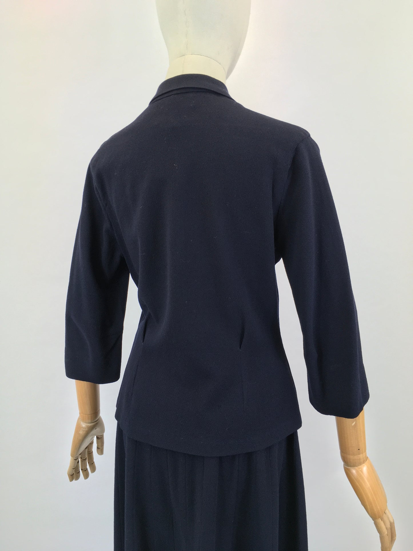 Original 1940’s Gorgeous 2pc suit - Dark Navy with White contrast