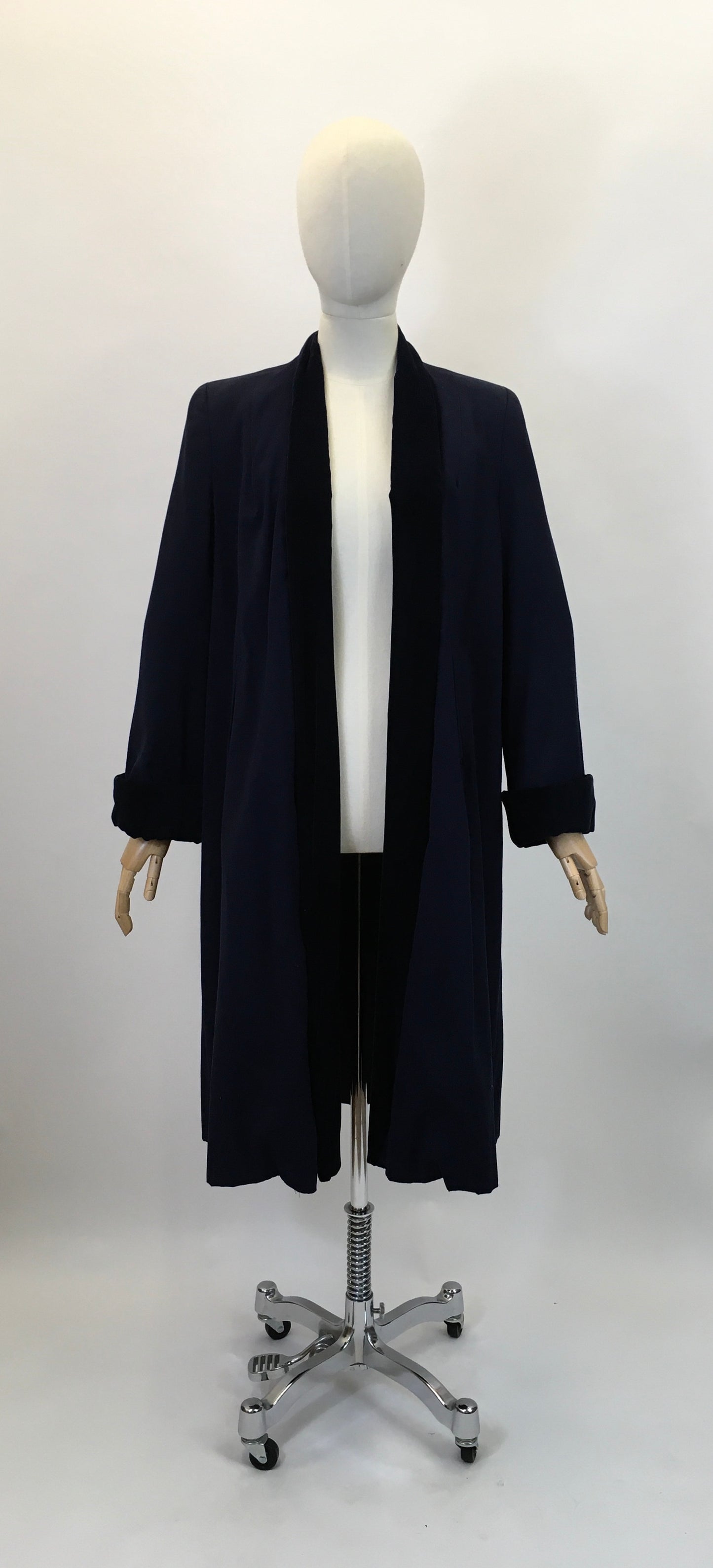 Original 1940’s Beautiful edge to edge swagger coat - Navy with Royal Navy velvet trim