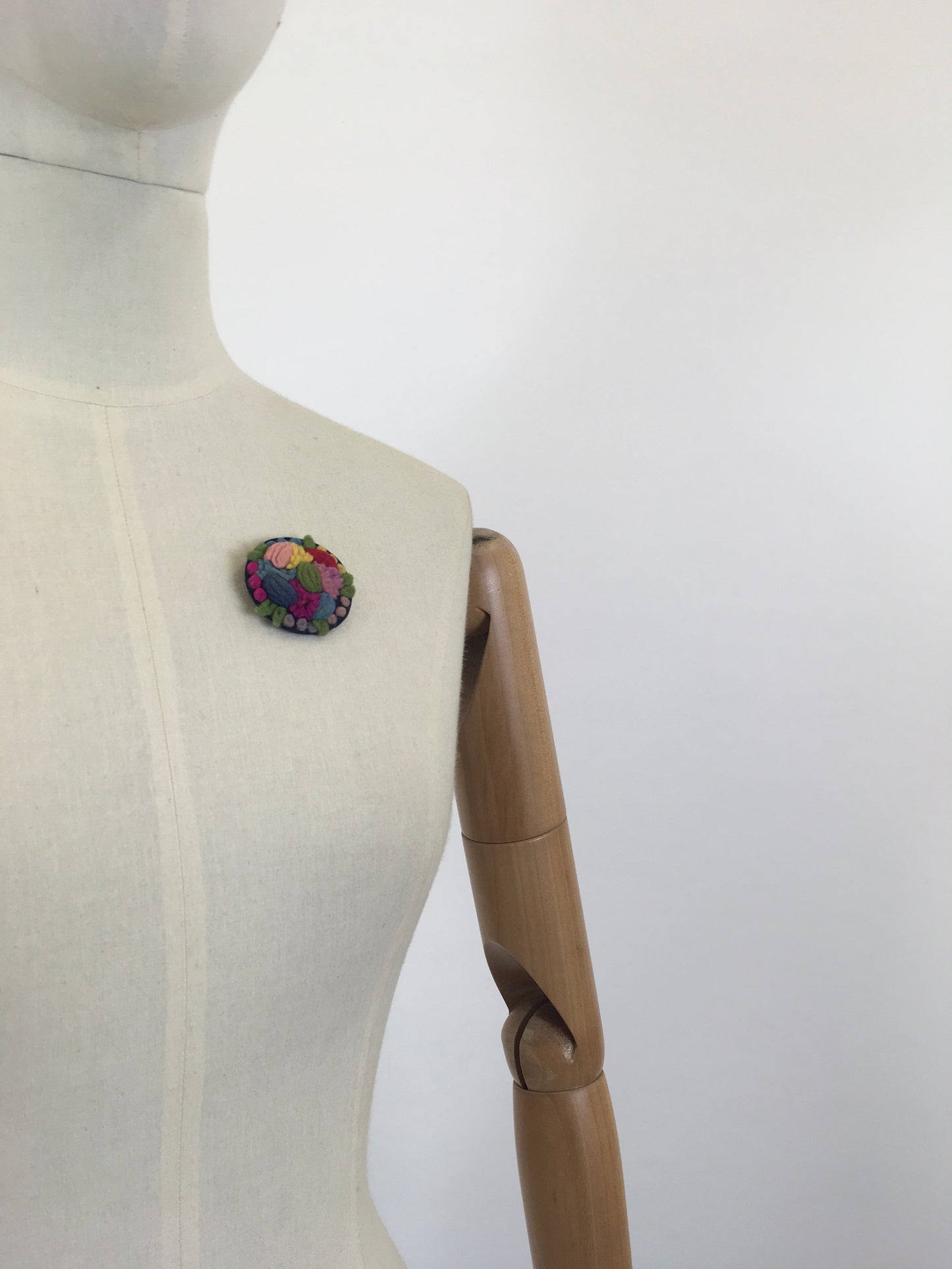 Original 1940’s Make do and mend felted brooch