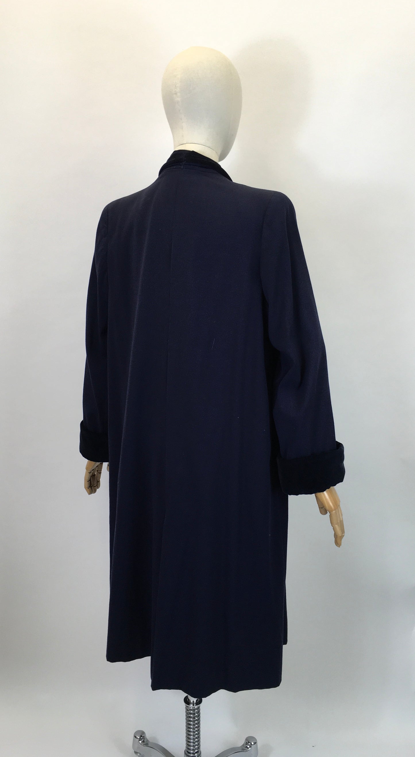 Original 1940’s Beautiful edge to edge swagger coat - Navy with Royal Navy velvet trim