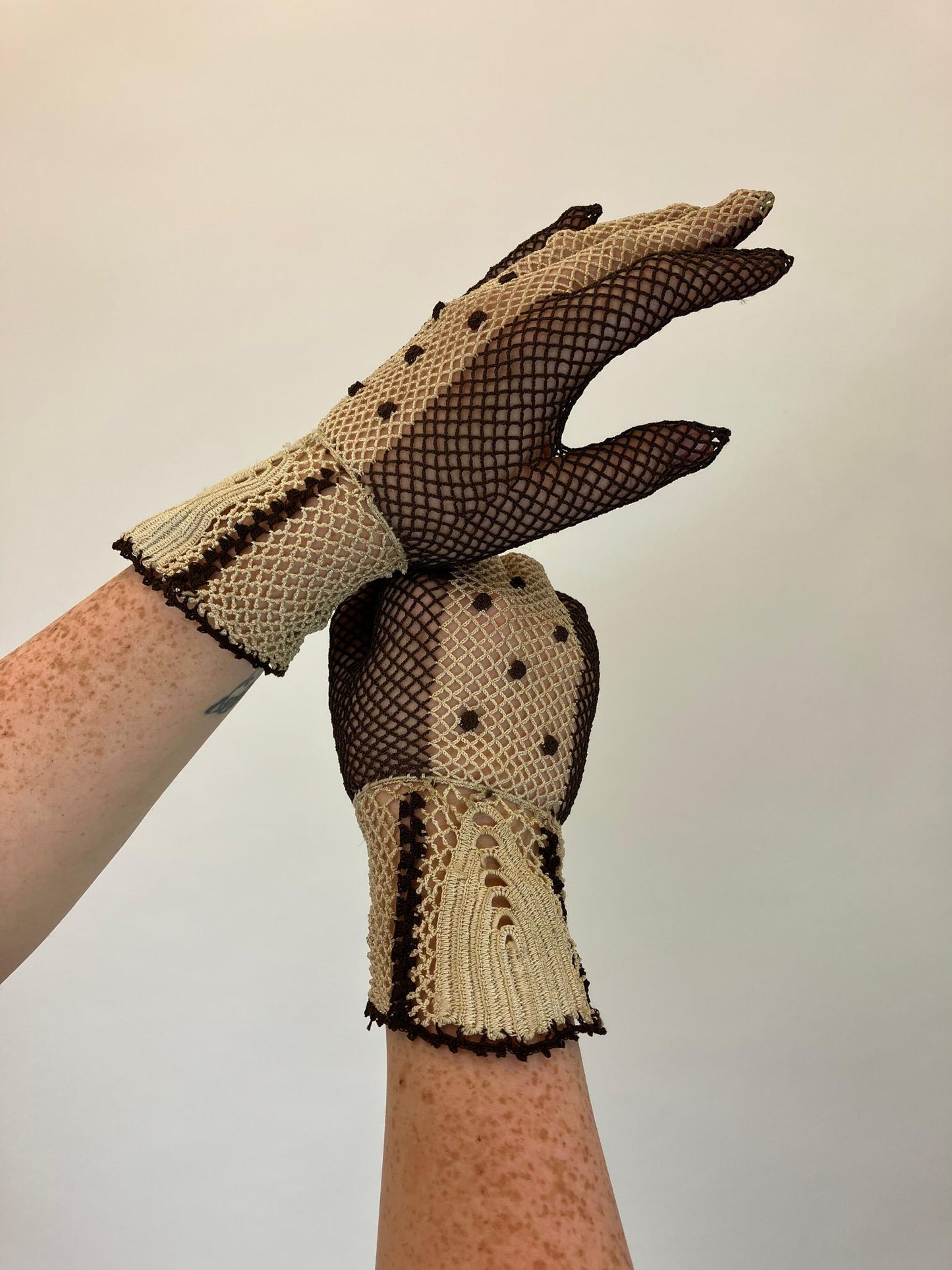 Original 30’s Fabulous Crochet 2tone Gloves - Brown and Cream
