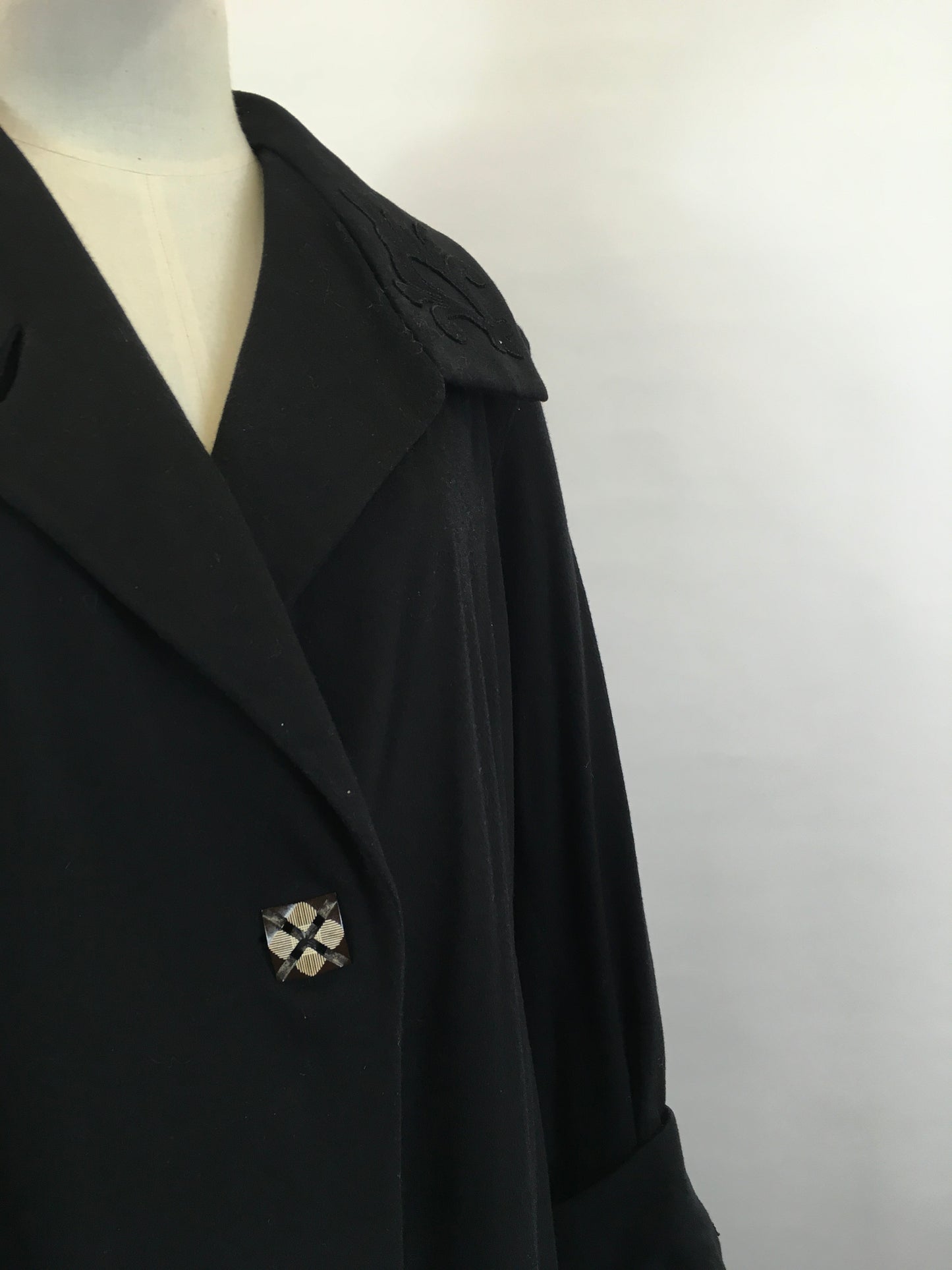 Original 20’s/ 30’s Fabulous Wool Coat in Black