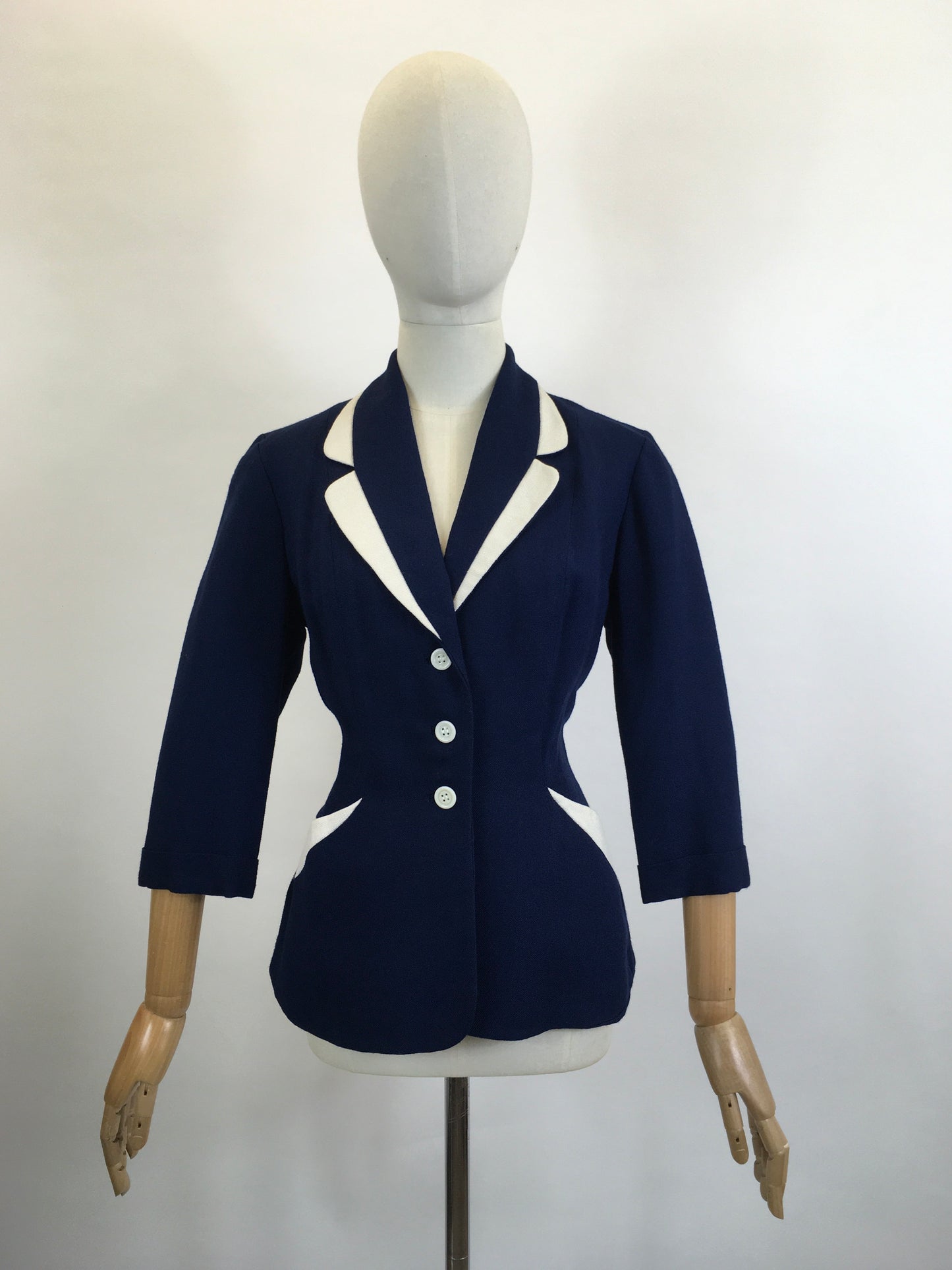 Original 1940’s Gorgeous Moygashel Linen Jacket - True Navy with White Contrast