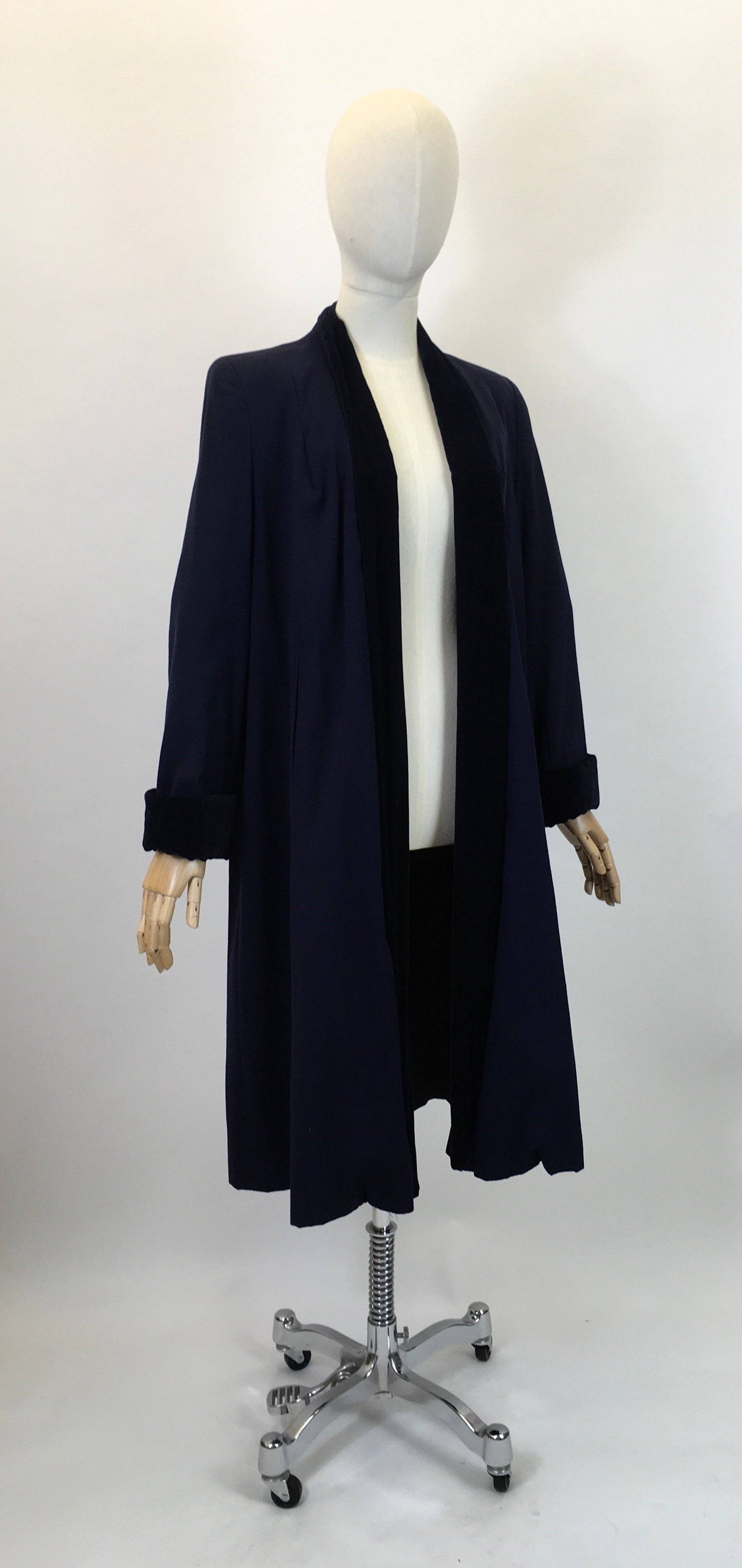 Original 1940’s Beautiful edge to edge swagger coat - Navy with Royal Navy velvet trim