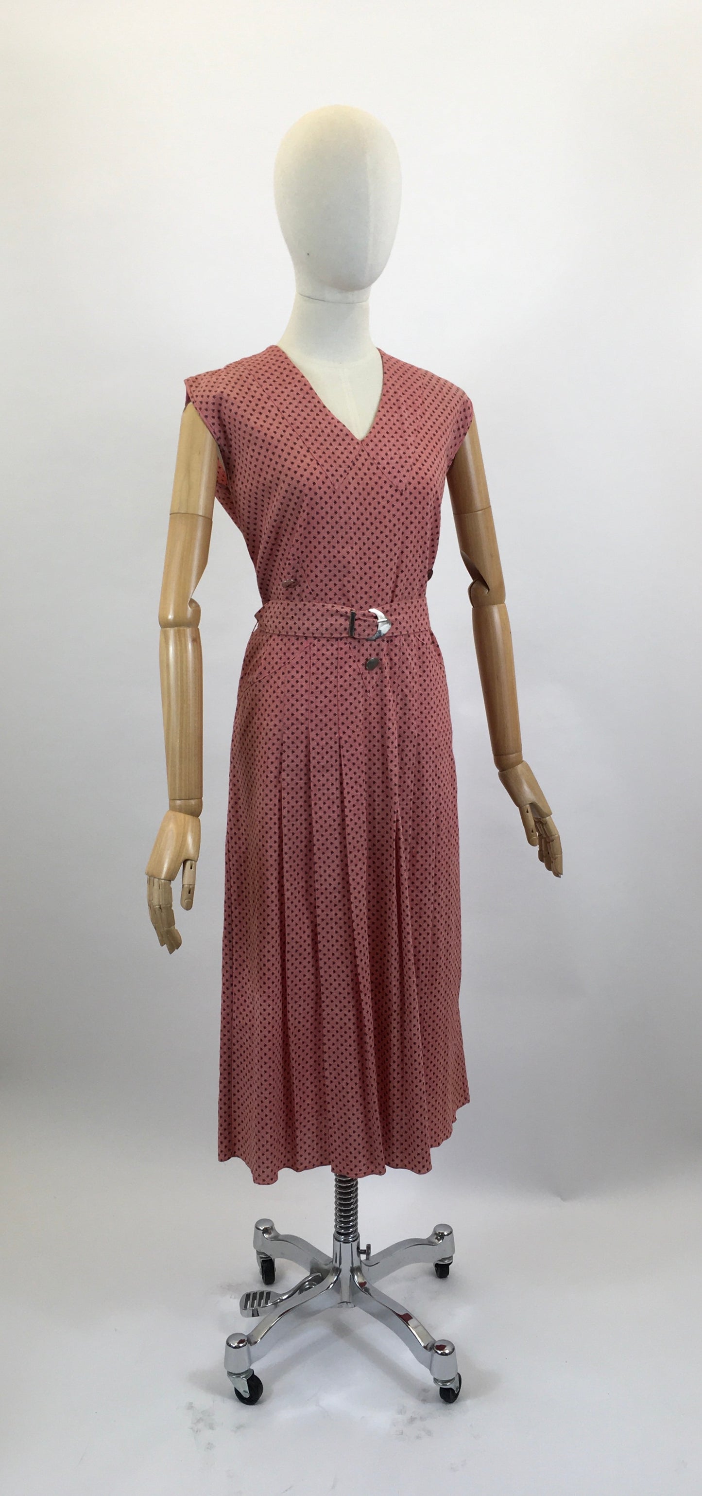 Original Late 1930's Beautiful dress - in Coral Pink with original belt