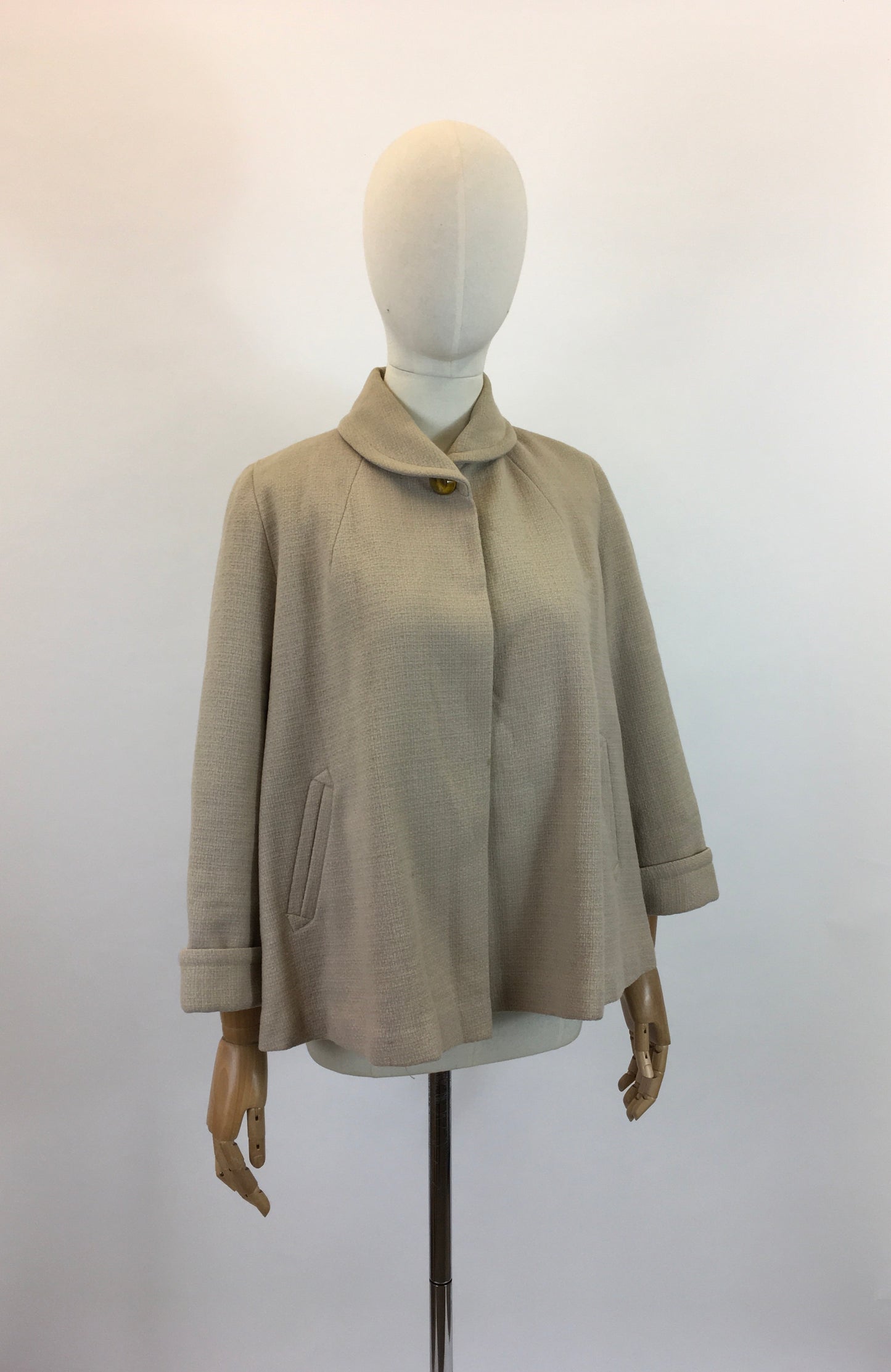 Original 1940’s swagger Jacket - in calming fawn