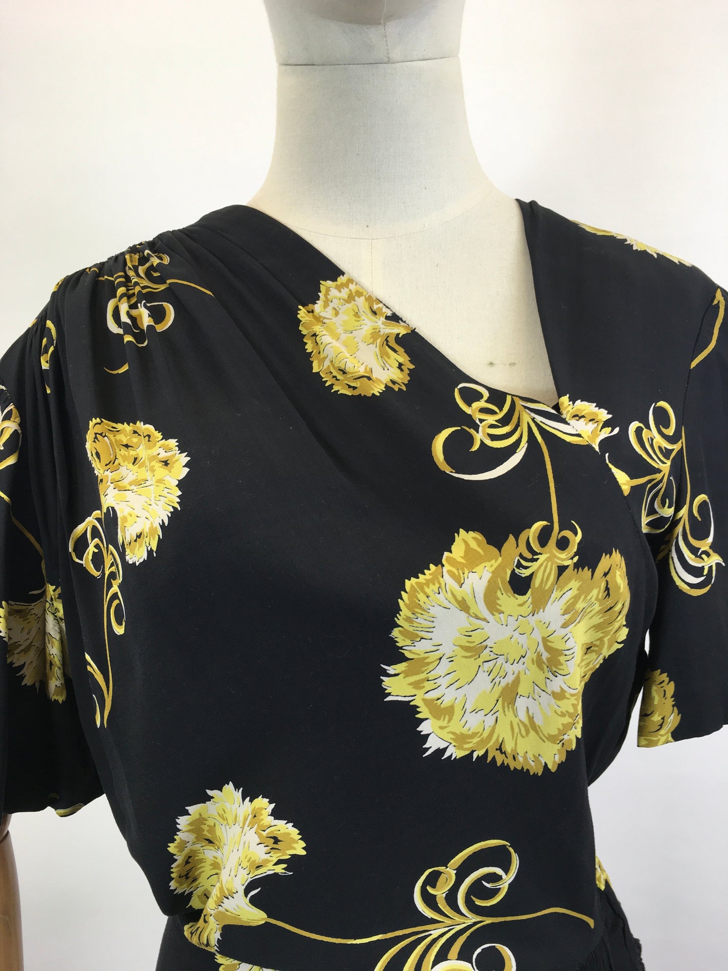 Original 1940's Stunning Floral Rayon dress in tonal golds and stencilled black